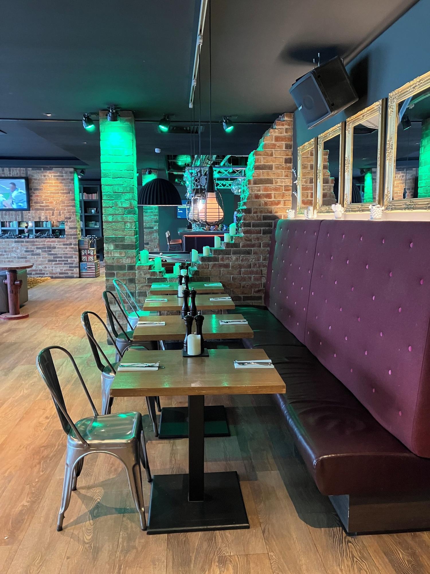 Restaurant B&B HOTEL Warrington