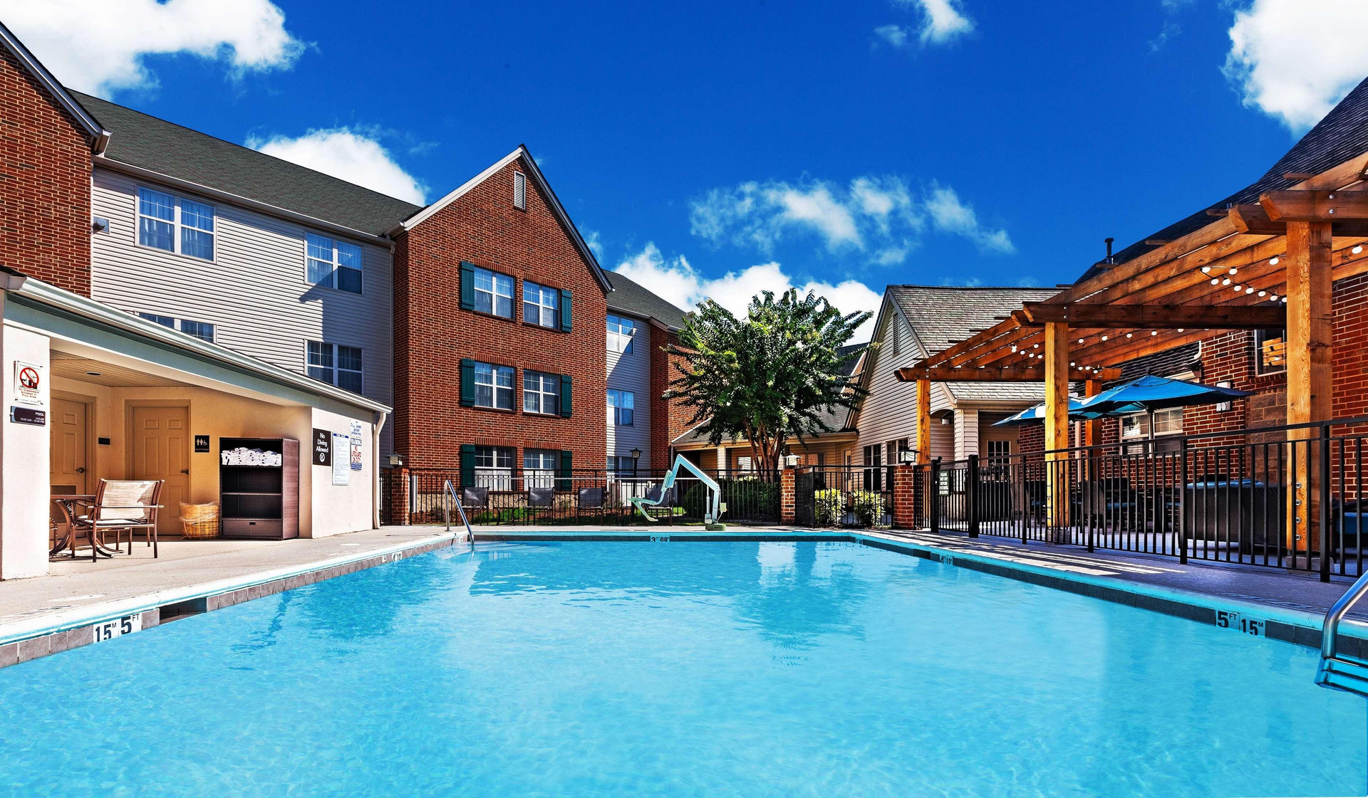Vista Piscina Homewood Suites by Hilton Greensboro