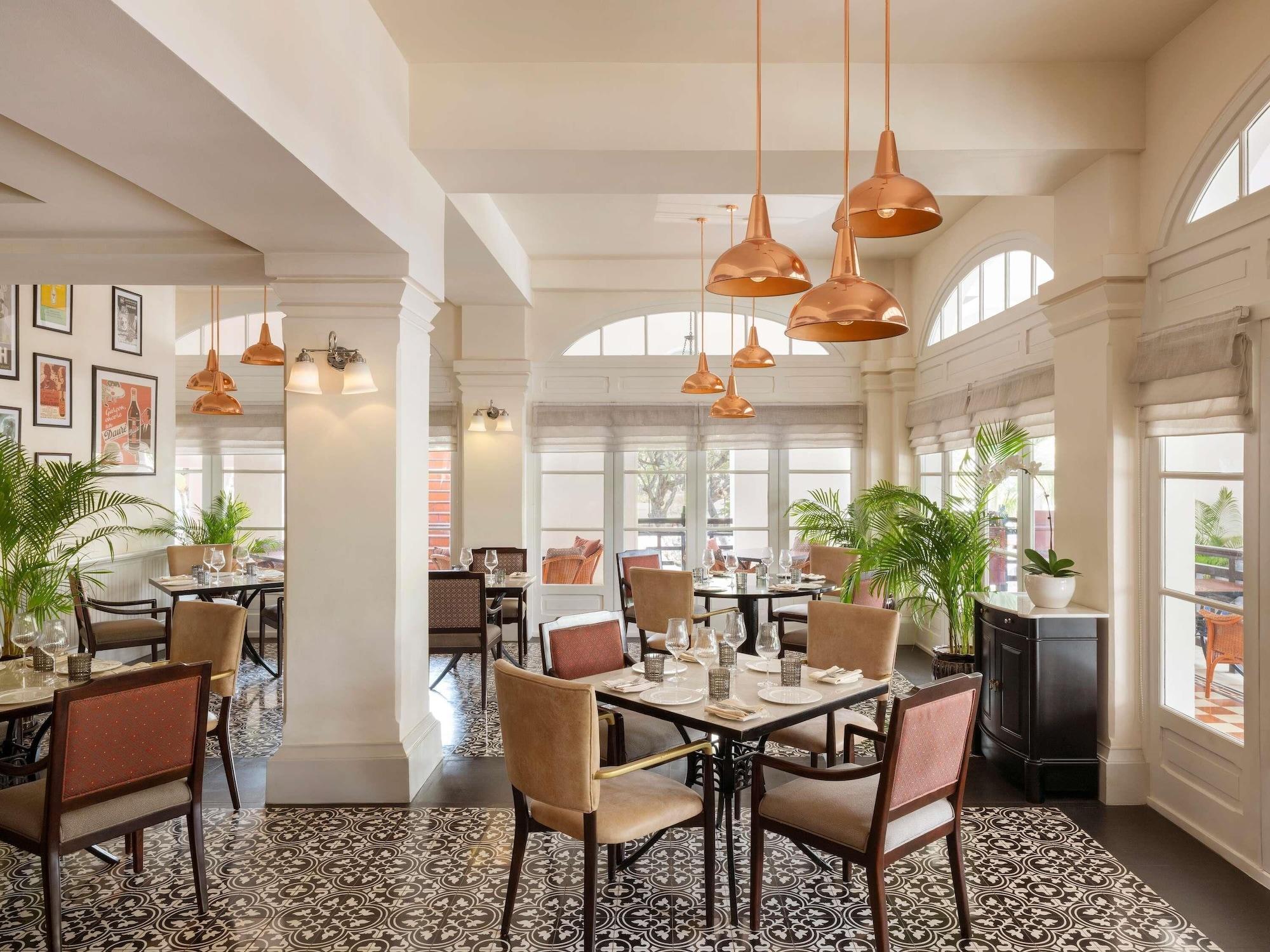 Vista Exterior Raffles Hotel Le Royal