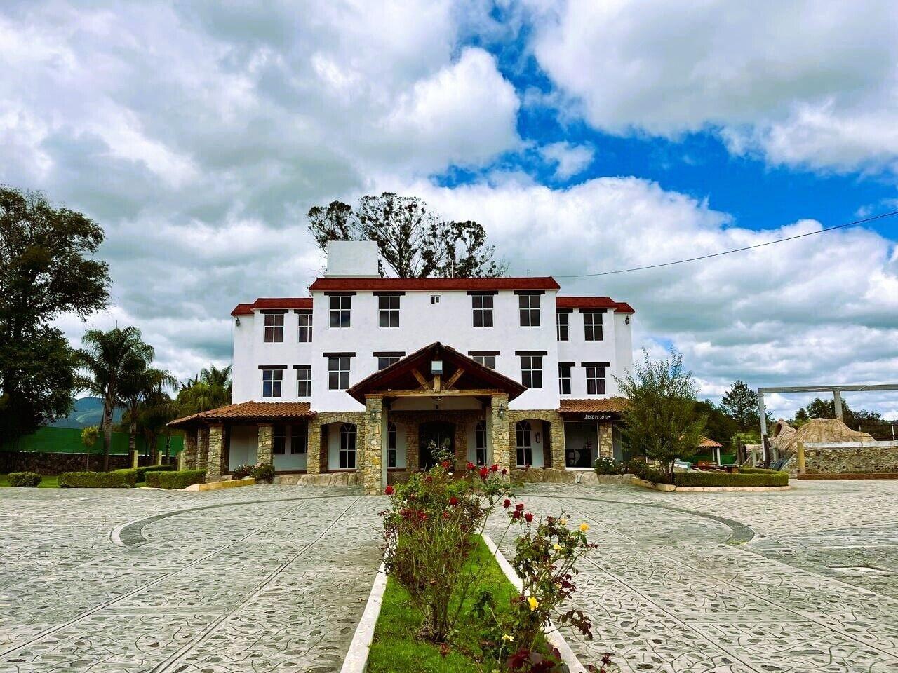 Vista Exterior Hotel Renacer