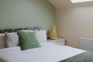 Renta temporal - 1 Bed Flat - Sleeps 2 - Parking - Wifi