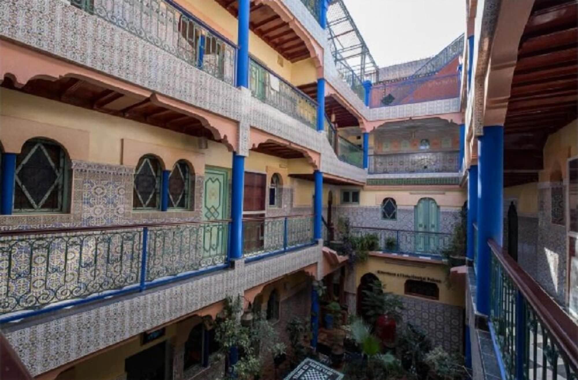 Varios Hôtel Central Palace
