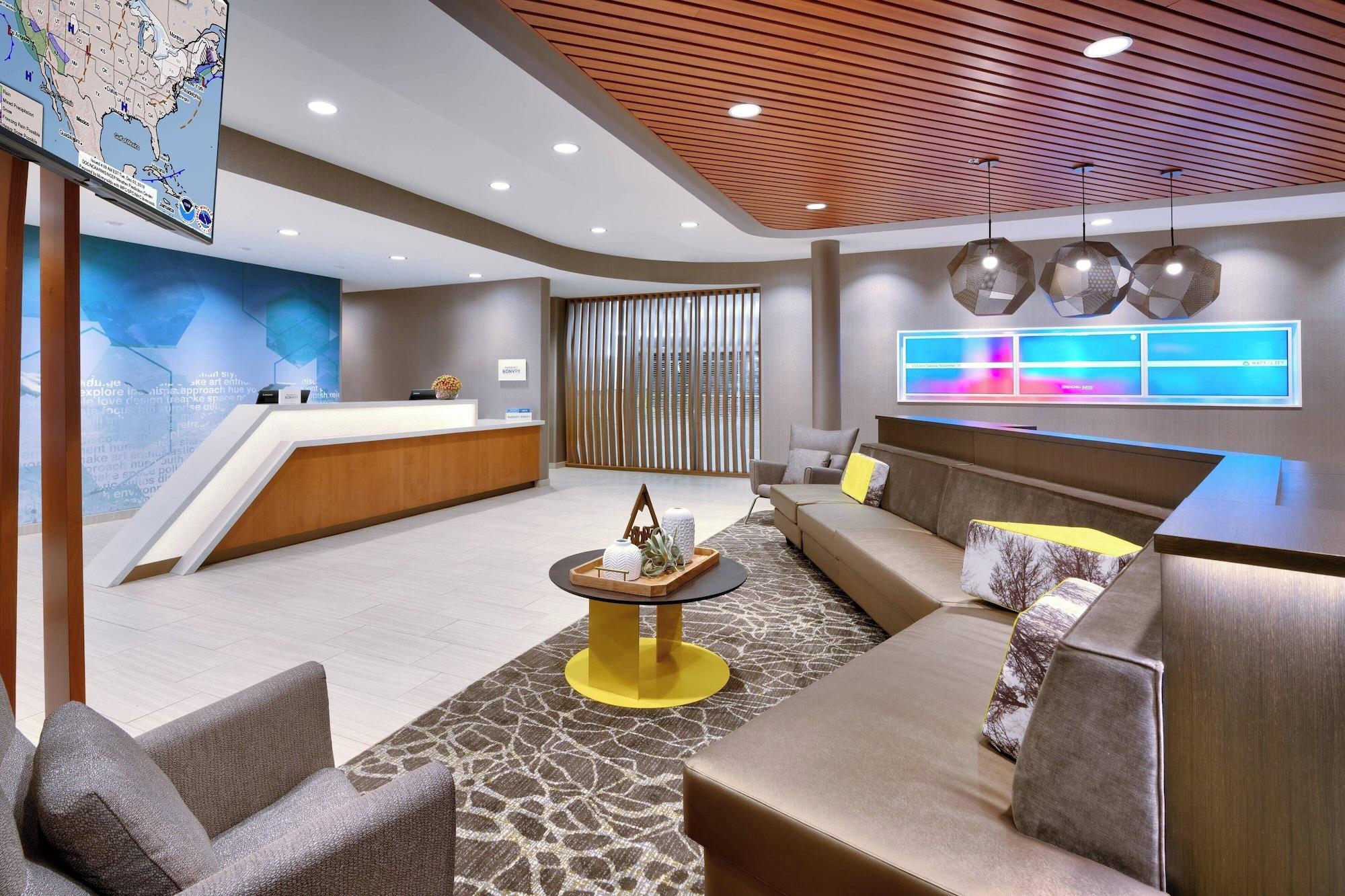 Vista Lobby SpringHill Suites by Marriott Colorado Springs North/Air Force Academy