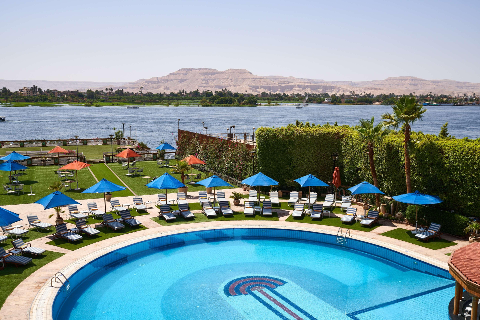 Vista Piscina Sonesta St George Hotel Luxor