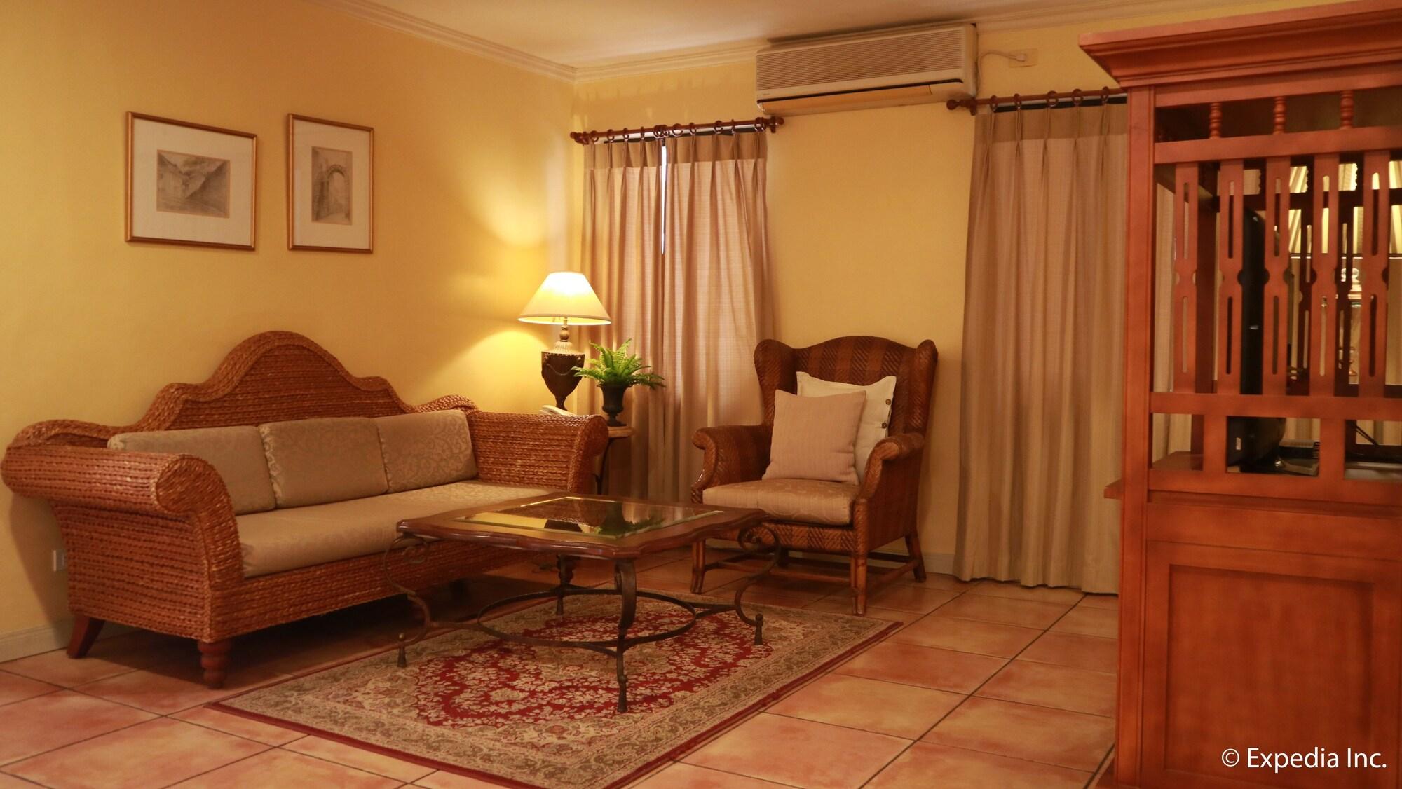 Comodidades del Alojamiento Sophia Suites Residence Hotel