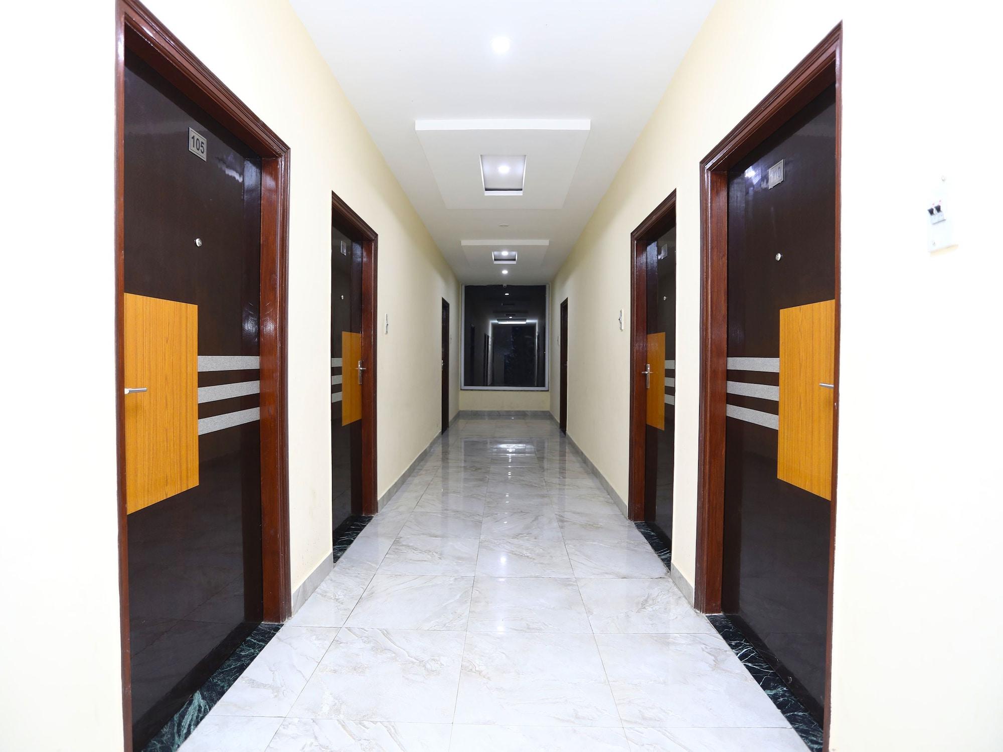 Varios OYO 17408 Scindia Resorts And Hotels