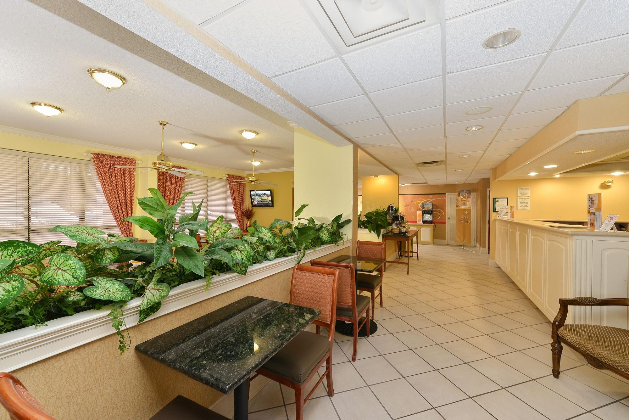 Vista Lobby Quality Inn At the Mall - Valdosta