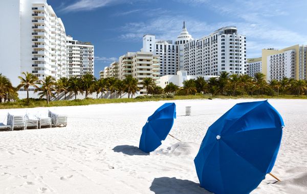 La Quinta Inn & Suites by Wyndham Miami Airport East