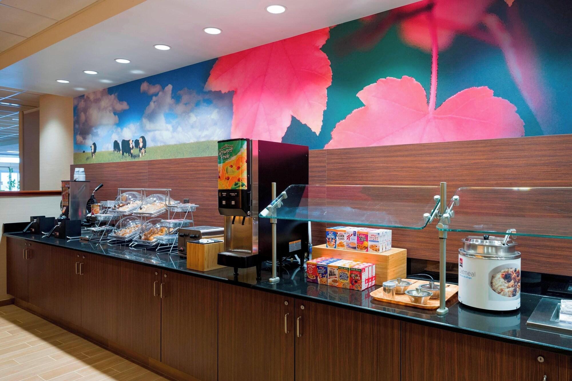Restaurant Fairfield Inn & Suites by Marriott Paramus