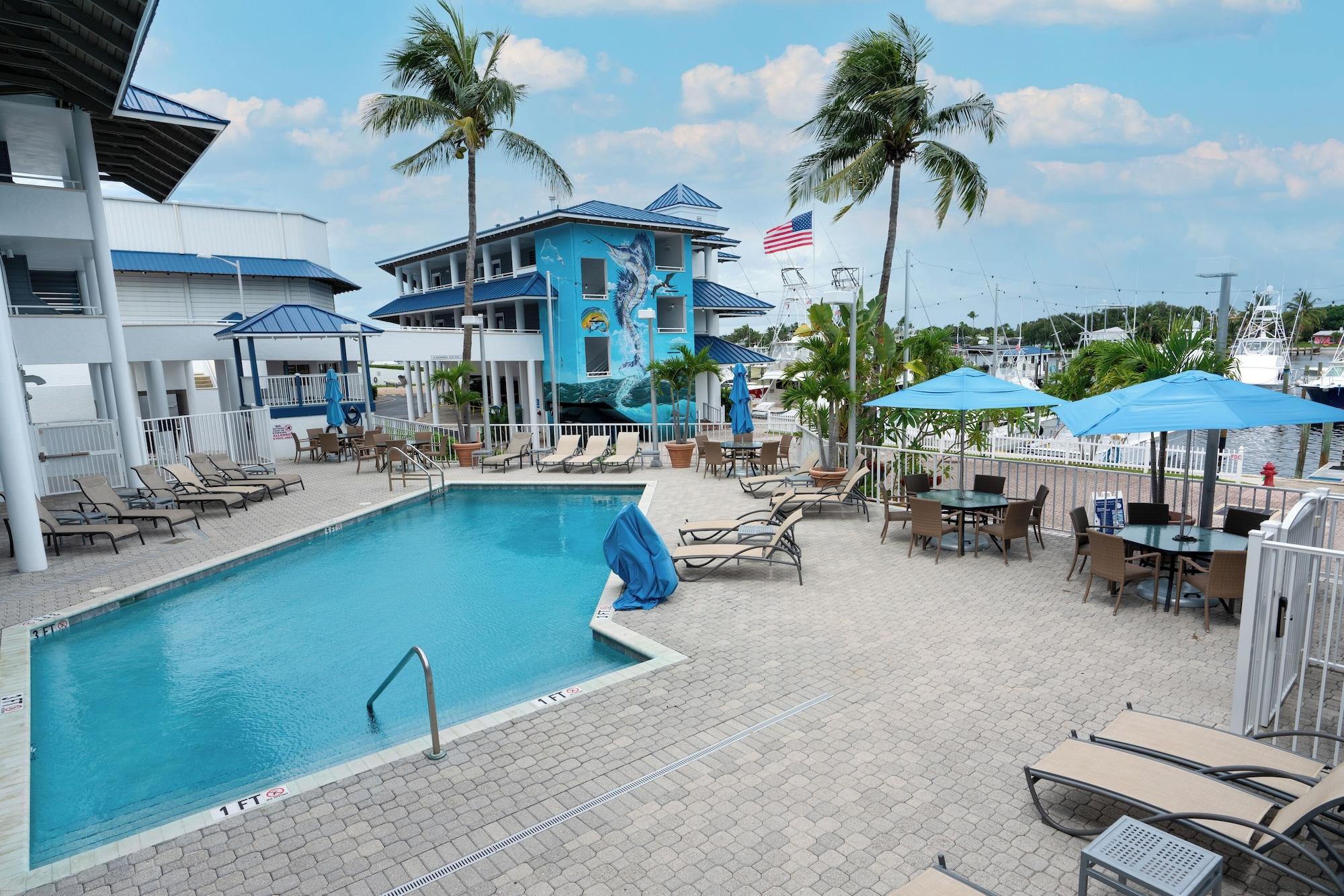 Vista Exterior Pirate's Cove Resort & Marina