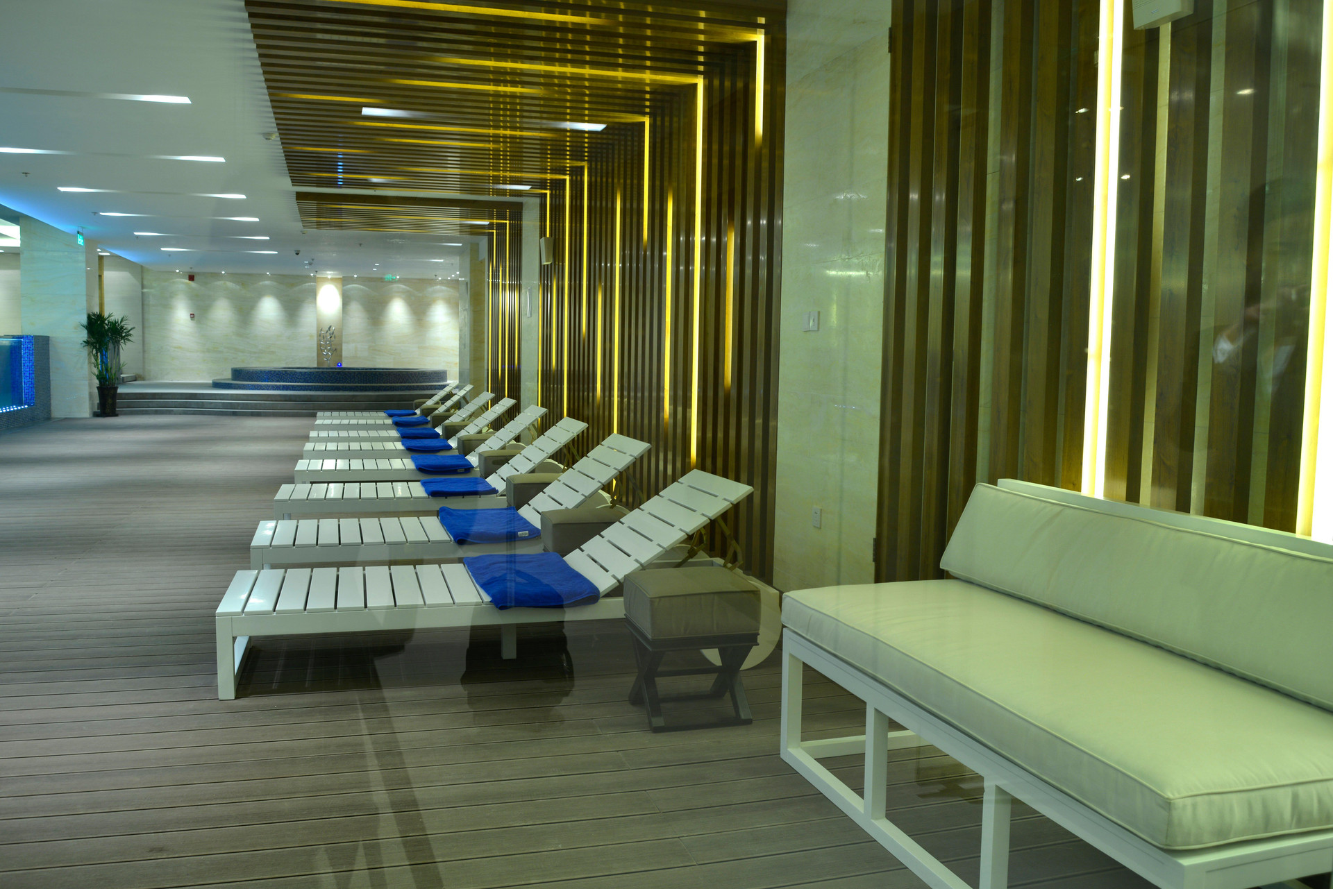 Vista Piscina Holiday Inn Xi an Big Goose Pagoda