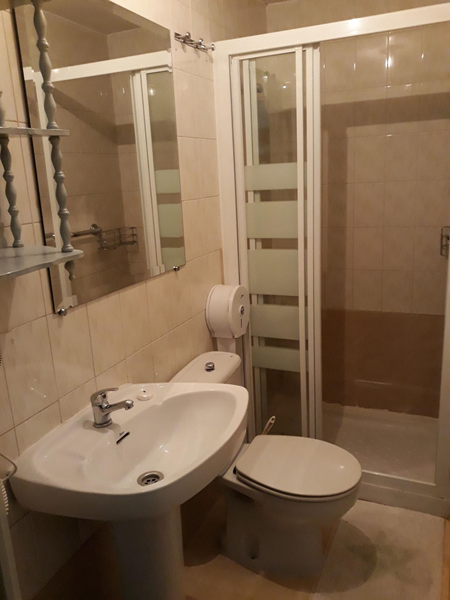 Equipamiento de Habitación Hostal Fuentesol