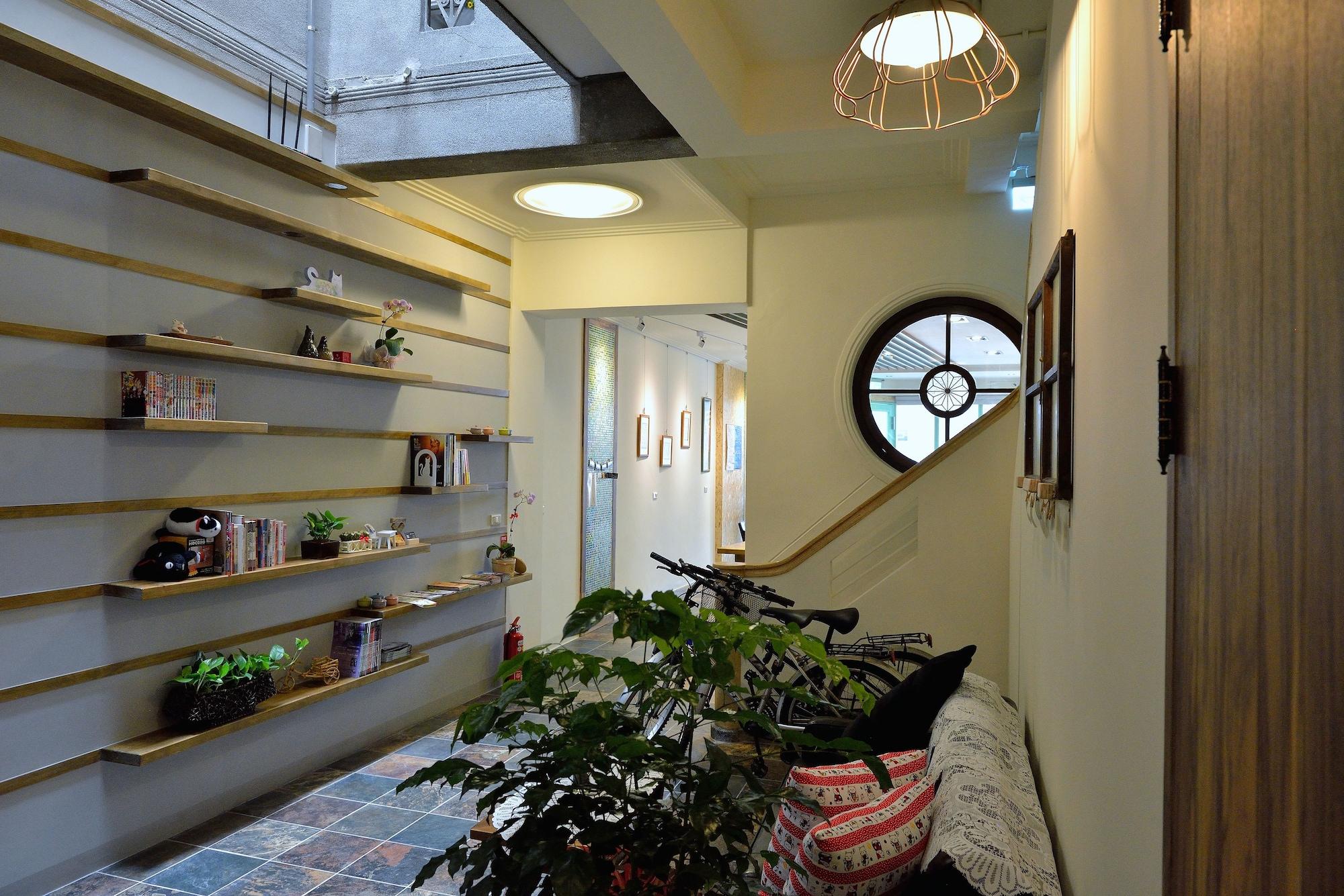 Vista Lobby 29Nesuto