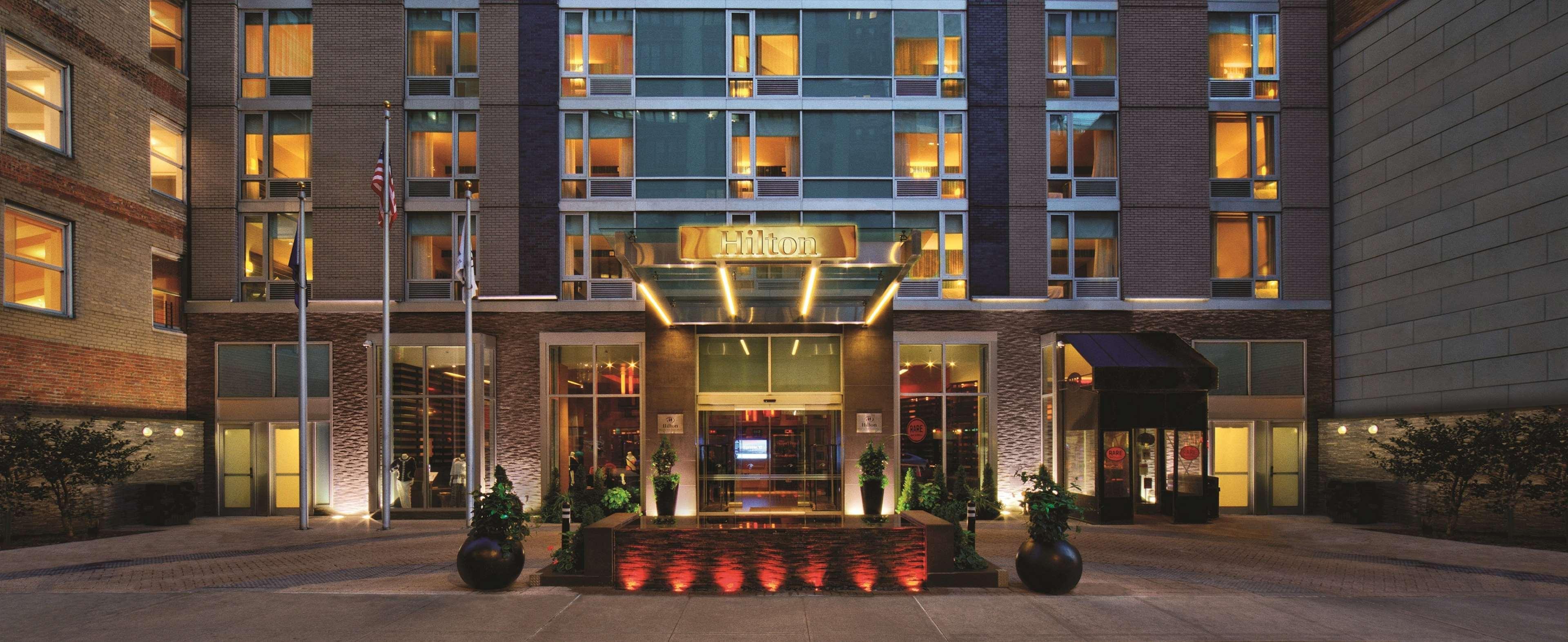 Vista Exterior Hilton New York Fashion District