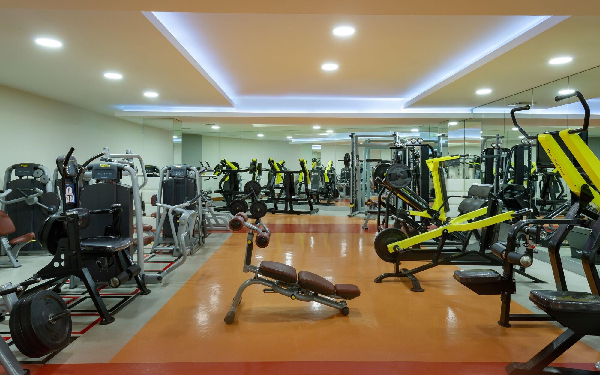 Gimnasio Badamdar Hotel and Residences