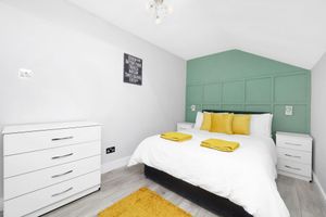 Alquiler Vacacional - Stylish 4-bed Apartment - Parking & Central Links