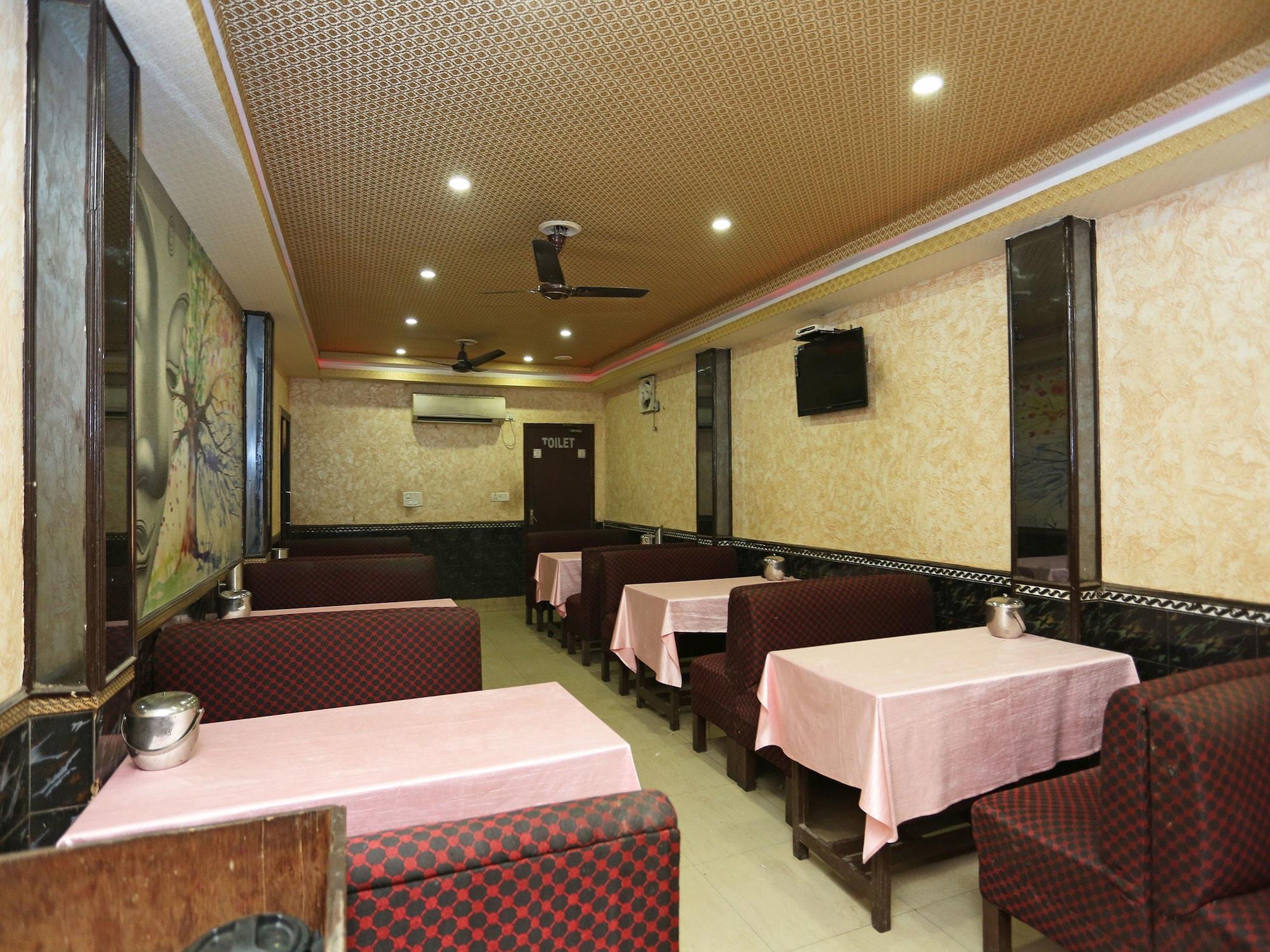 Restaurant OYO 22507 Anjuman