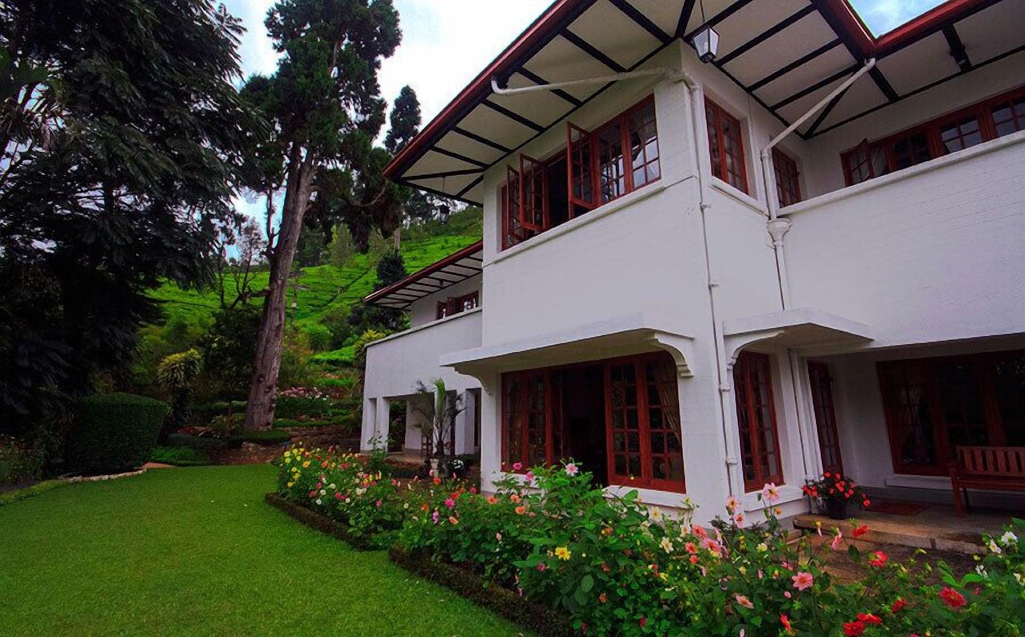 Vista Exterior Governor's Mansion