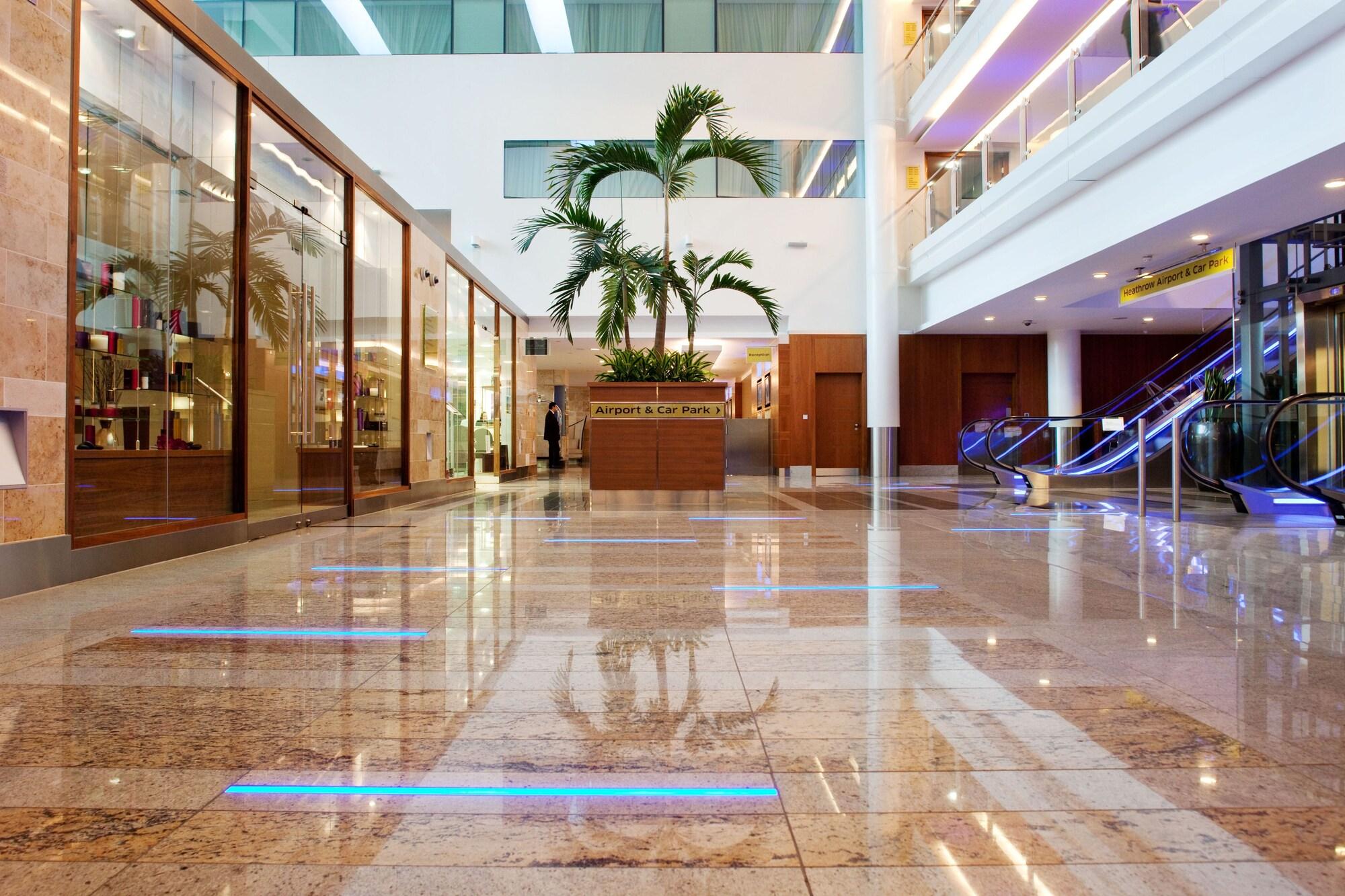Vista Lobby Sofitel London Heathrow