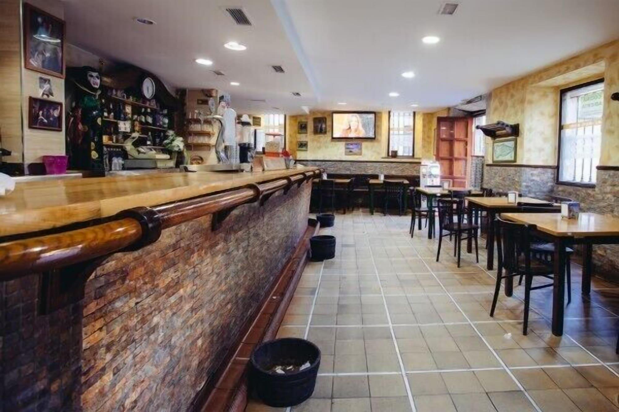Bar/Salón Hotel La Casona de Jovellanos