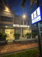 Alojamiento - Hotel Estadio 80