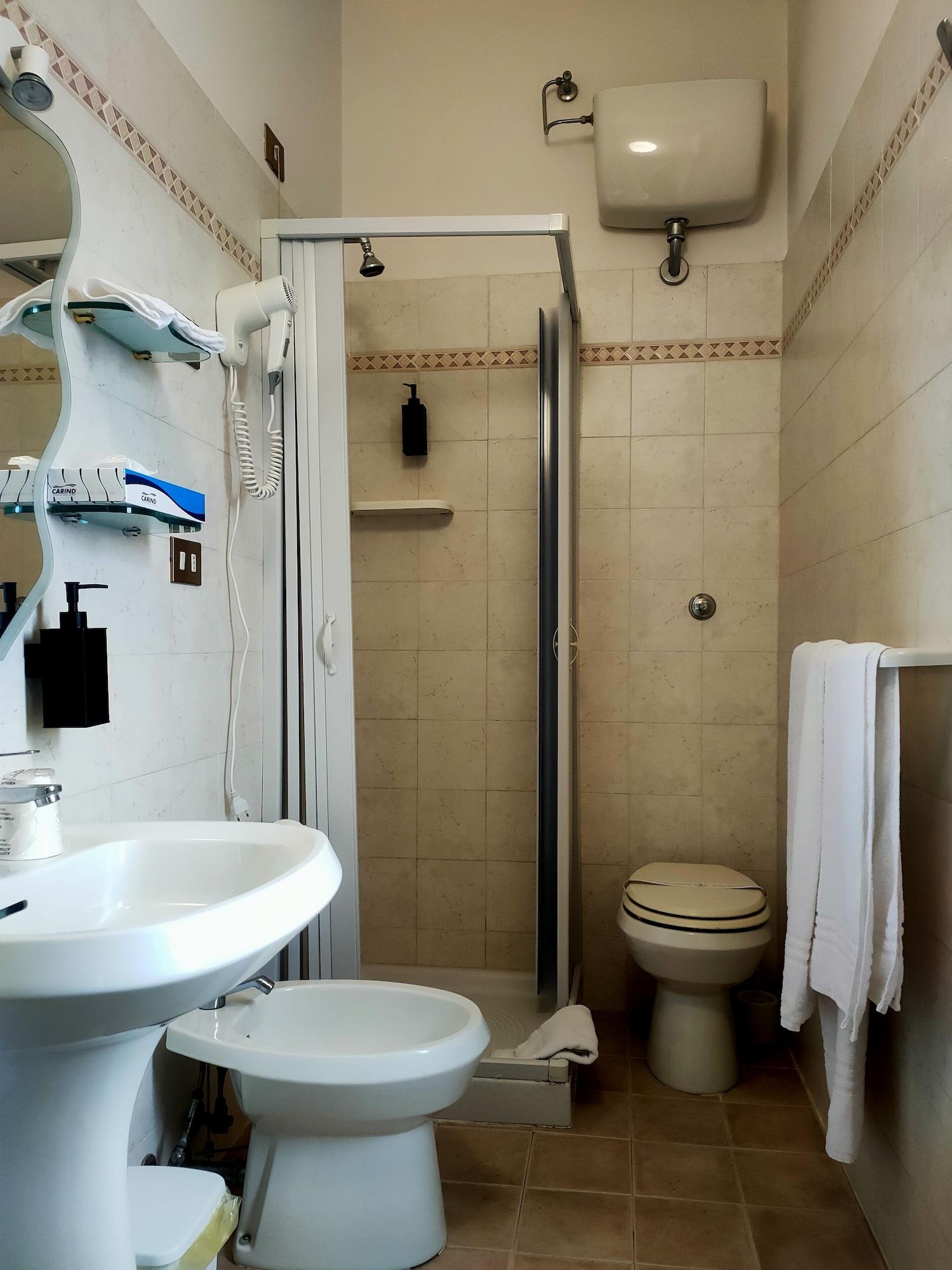 Equipamiento de Habitación Hotel Il Boschetto