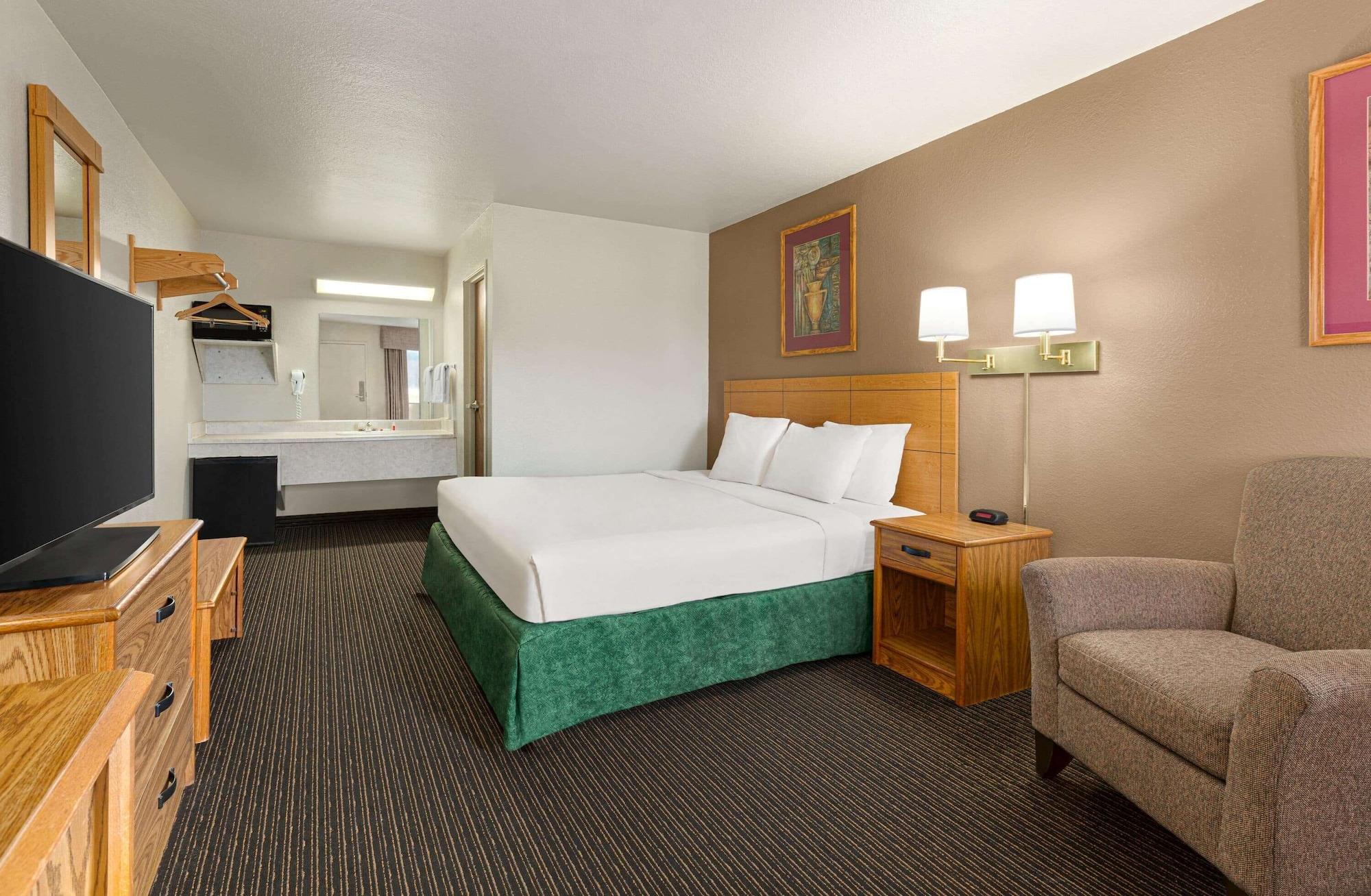 Habitación Travelodge by Wyndham Wellington KS