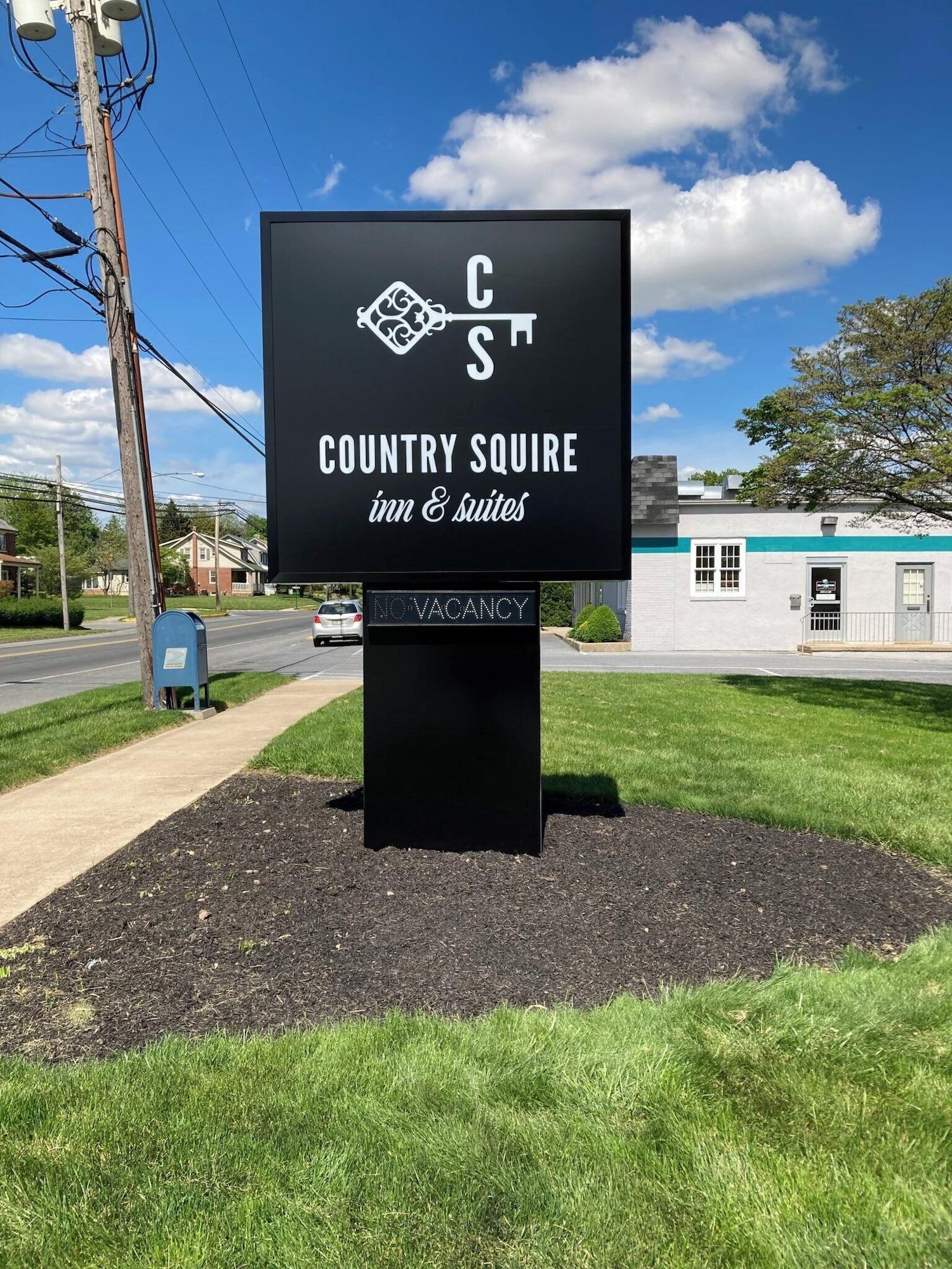 Varios Country Squire Inn and Suites