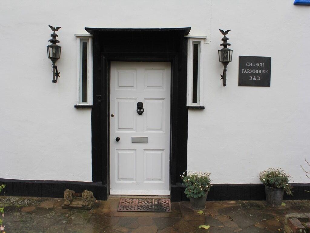 Vista Exterior Church Farmhouse B & B