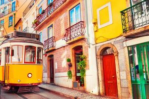undefined - España y Portugal con tiquete aéreo 14 días