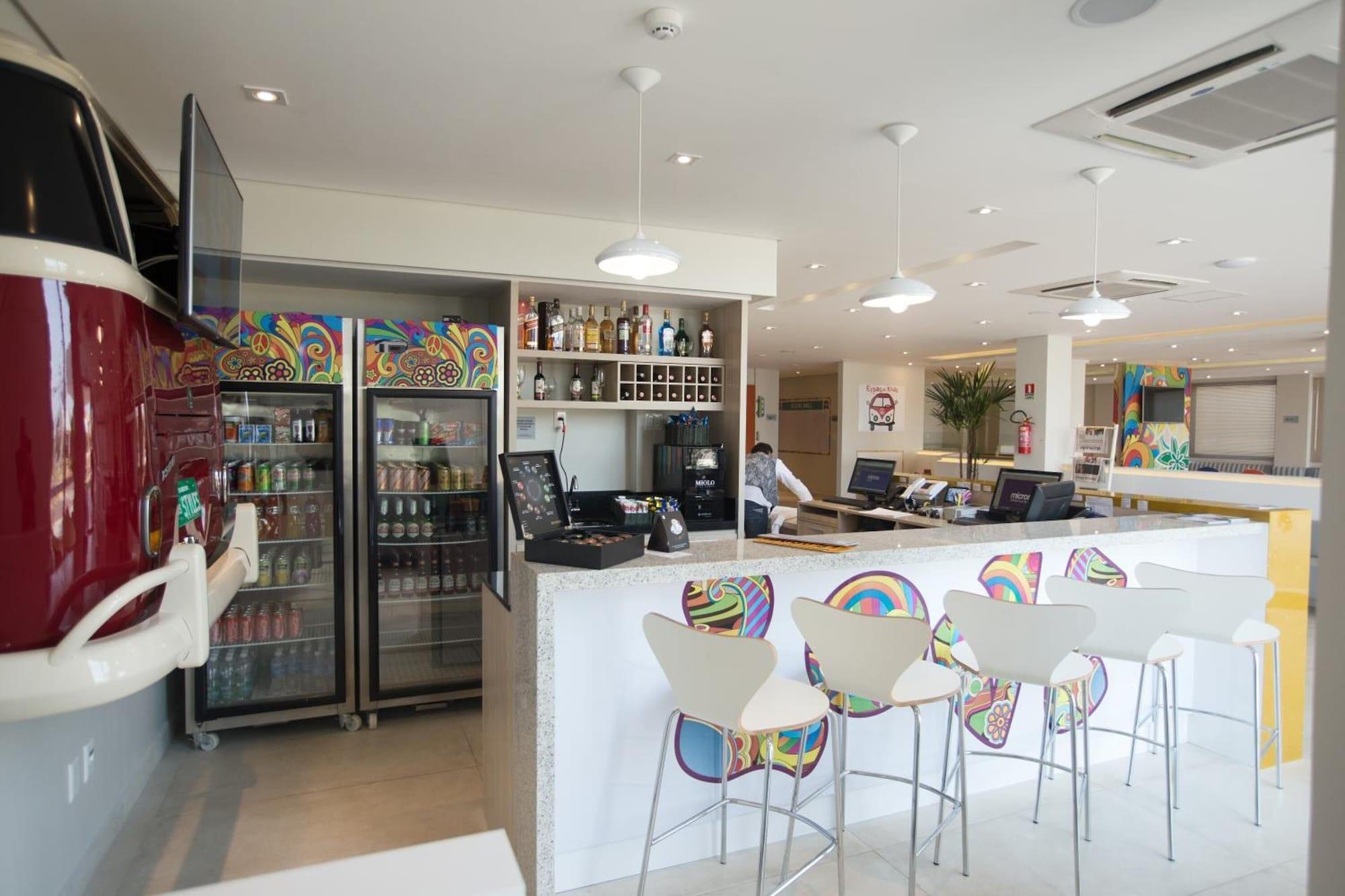 Bar/Salón Hotel Caiuá Lago