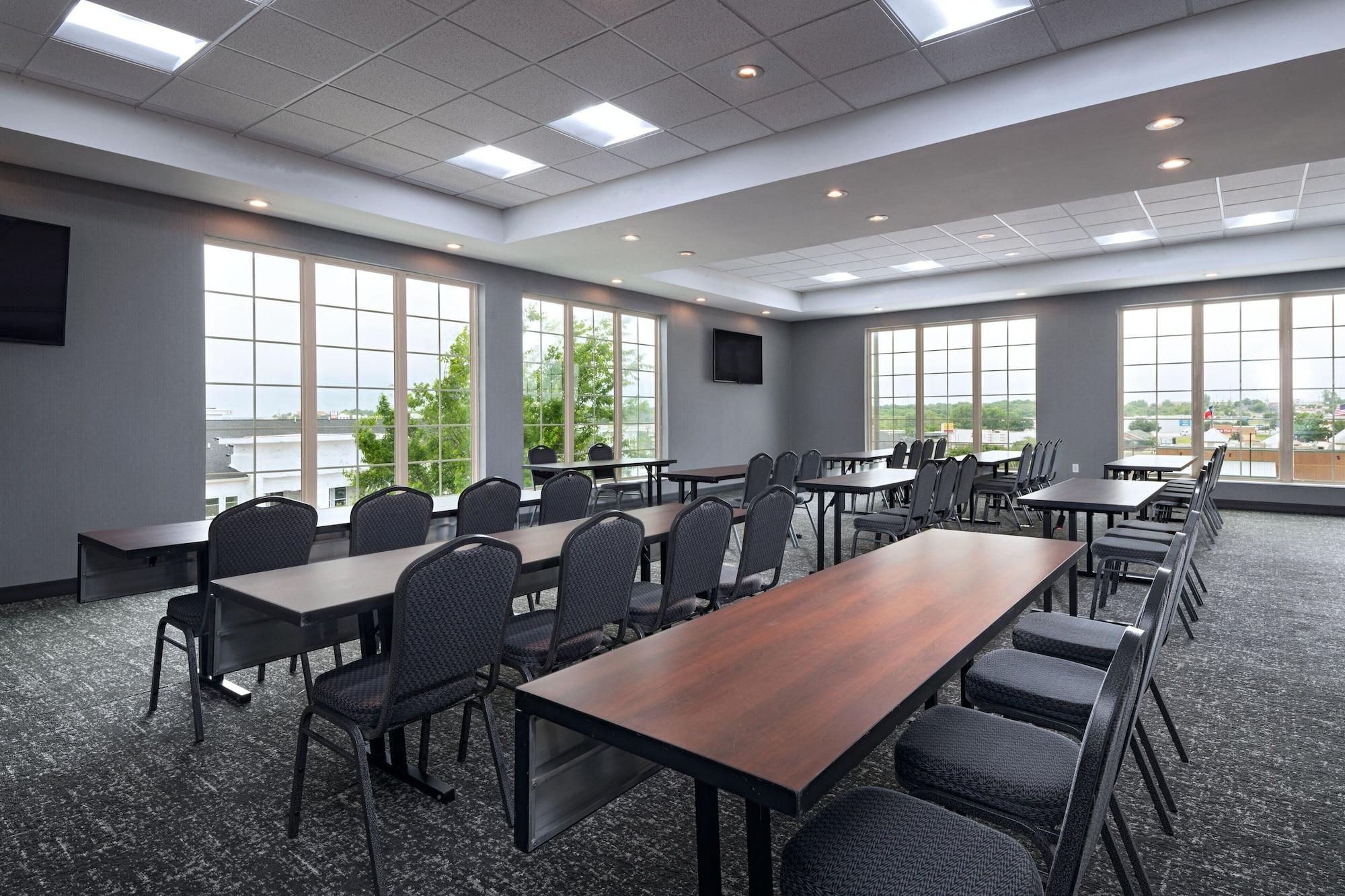 Sala de Reuniones TownePlace Suites Weatherford