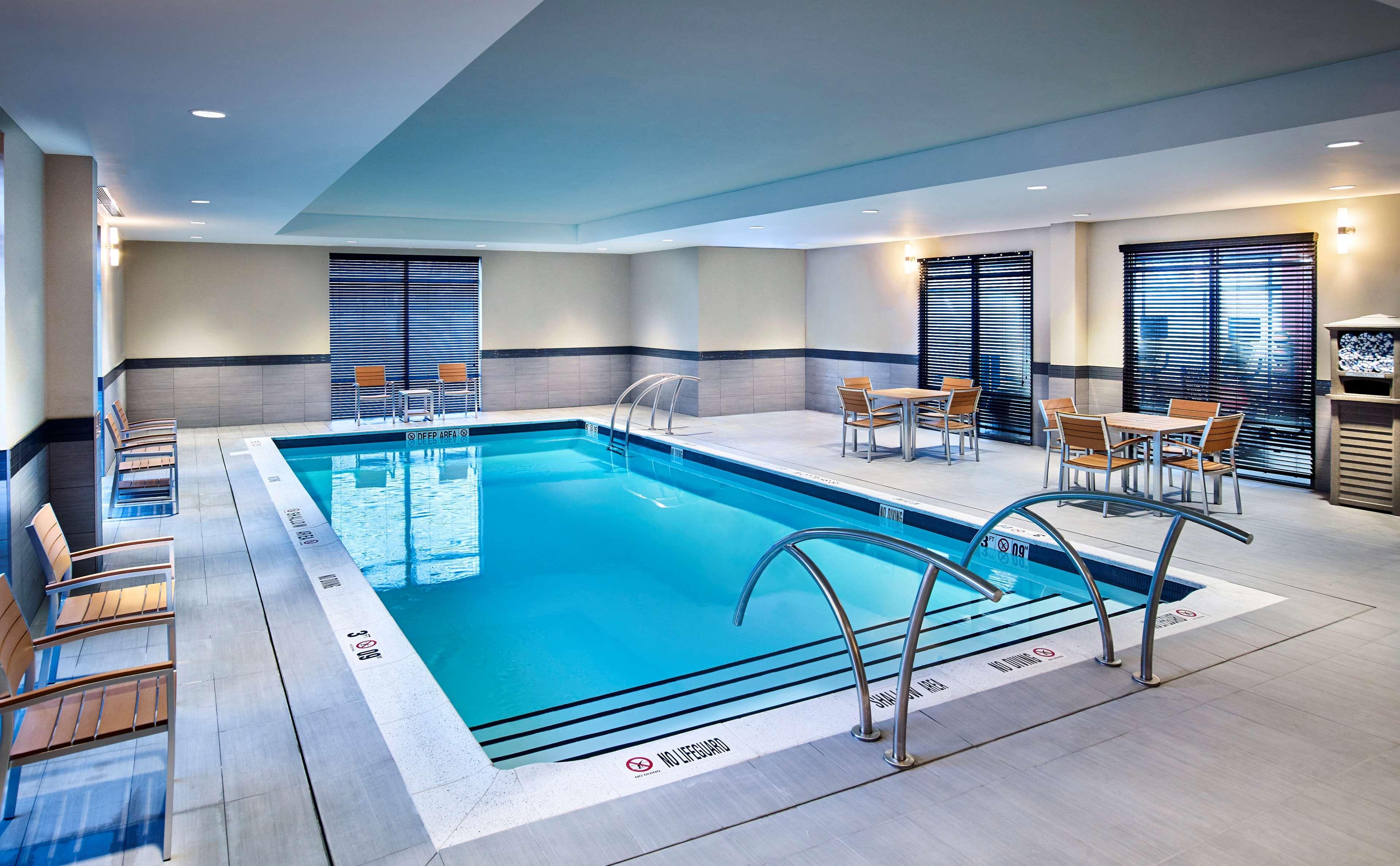 Vista Piscina Hampton Inn By Hilton Sarnia