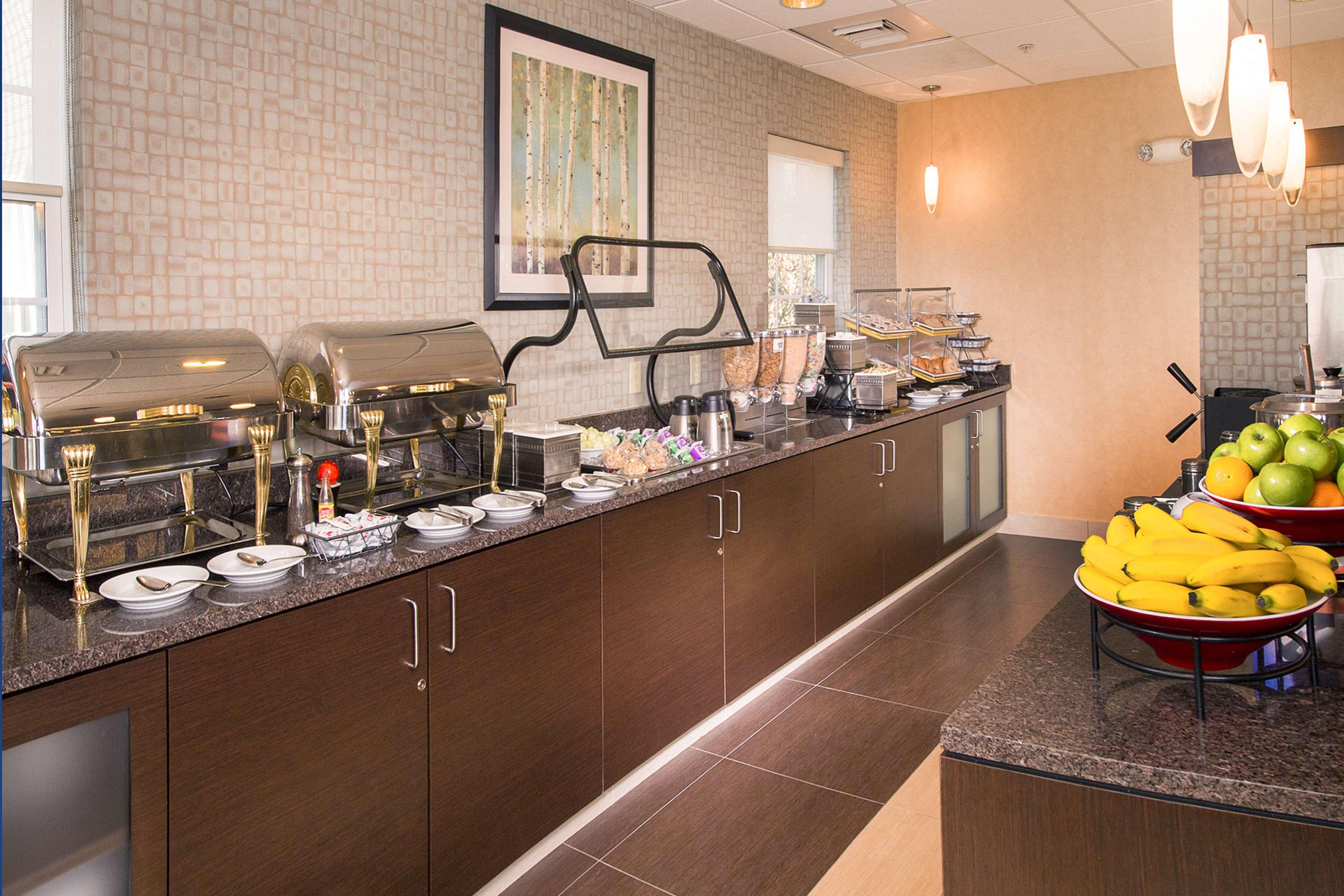 Restaurant Sonesta ES Suites Charlottesville University