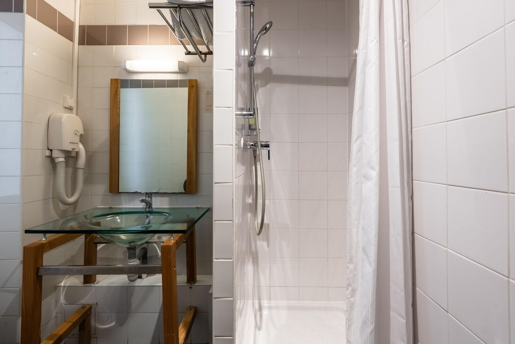 Equipamiento de Habitación Hôtel Bristol Nord