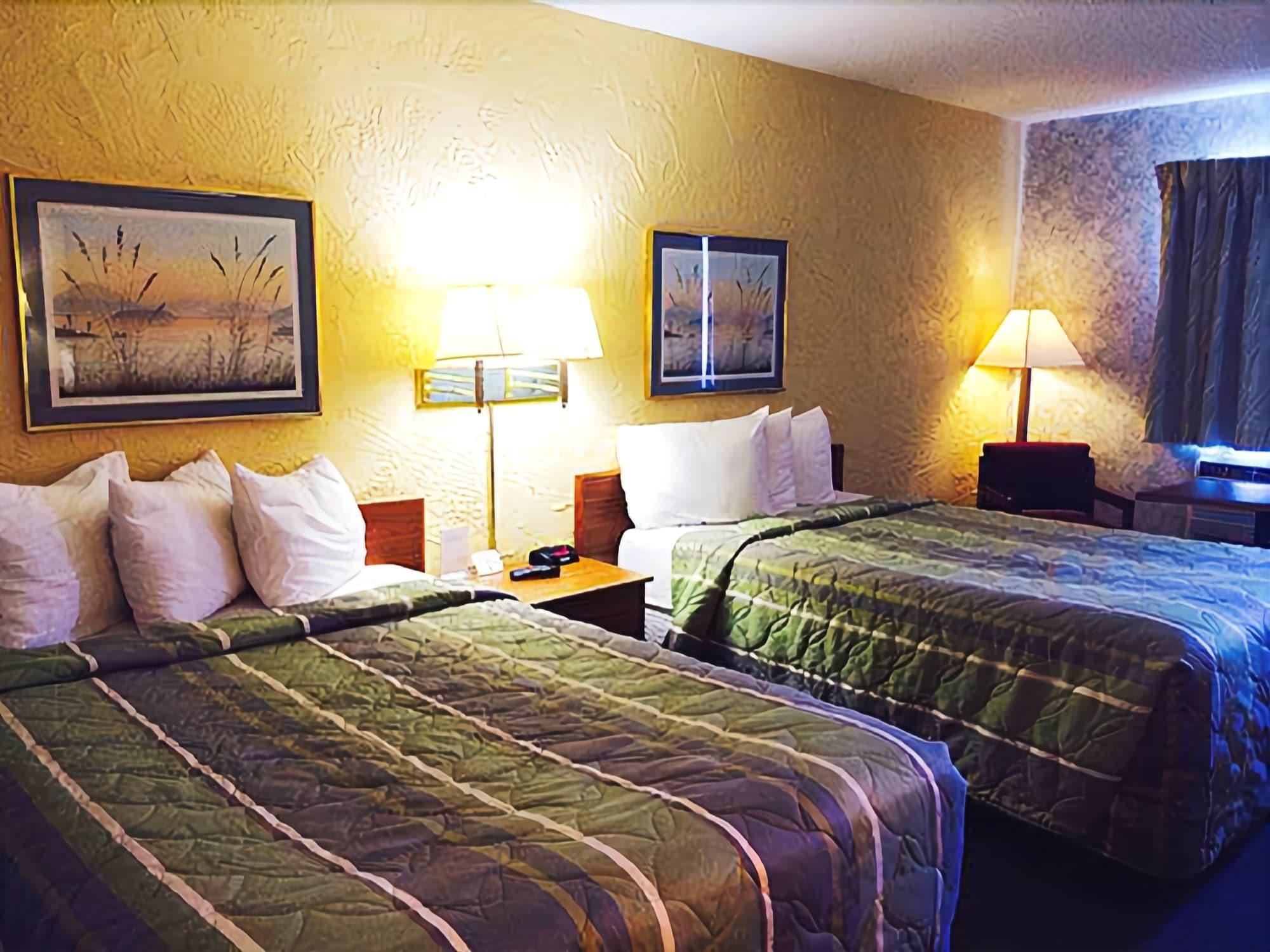 Varios Motel 6 Oak Creek, WI