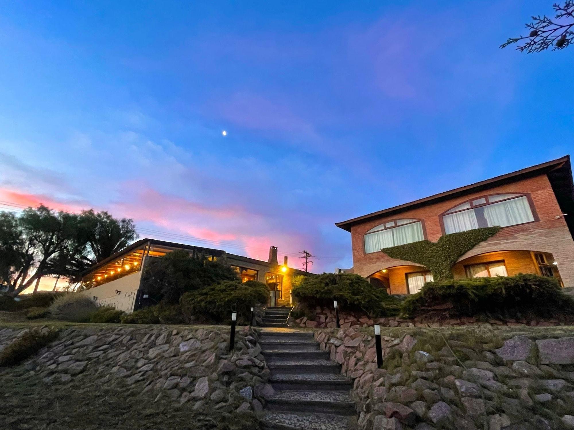 Vista Exterior The Paradise