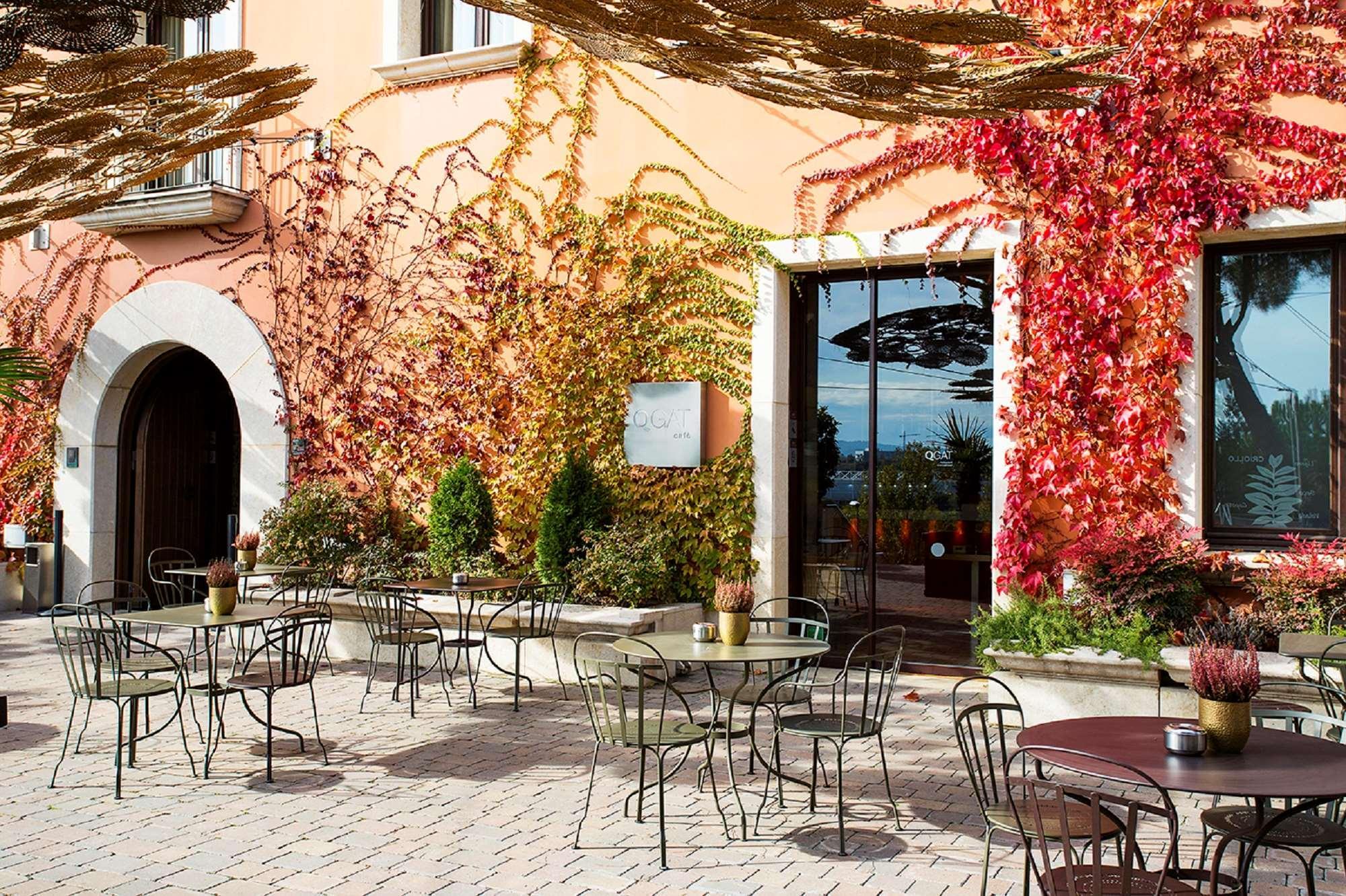 Vista Exterior Qgat Suites & Events