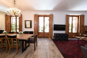 Alquiler Vacacional - DIWAN Suite apart. 4BDR / 5BTH - Atocha / City Center