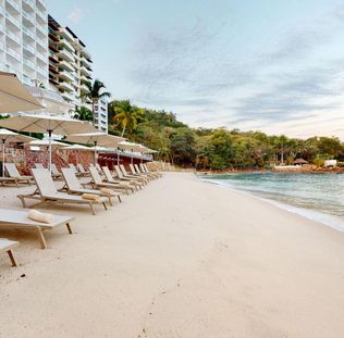 Grand Park Royal Puerto Vallarta