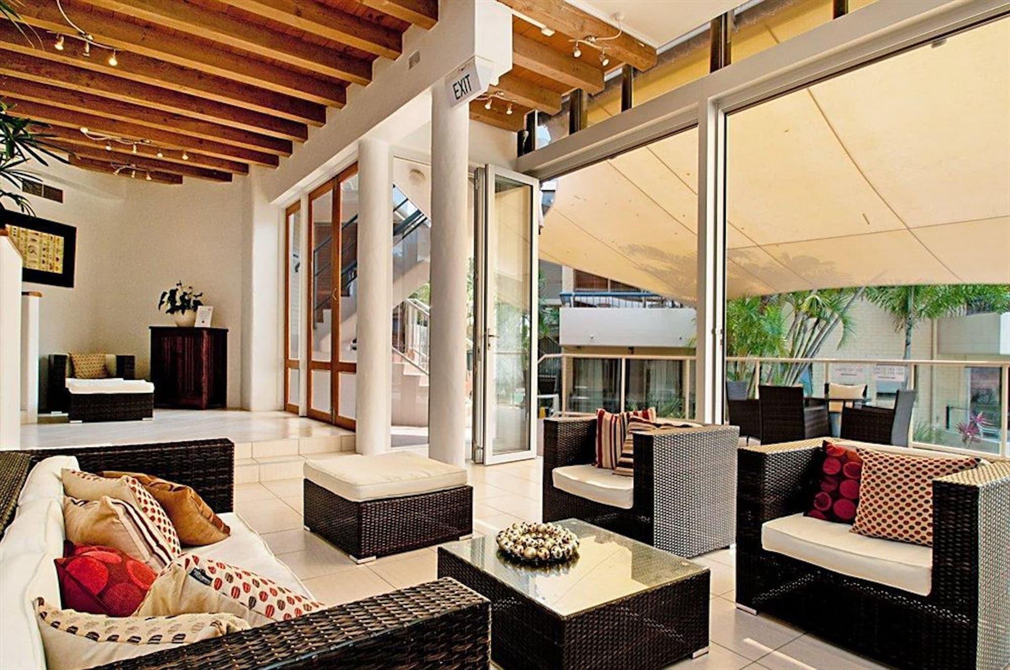 Vista Lobby Noosa International Resort