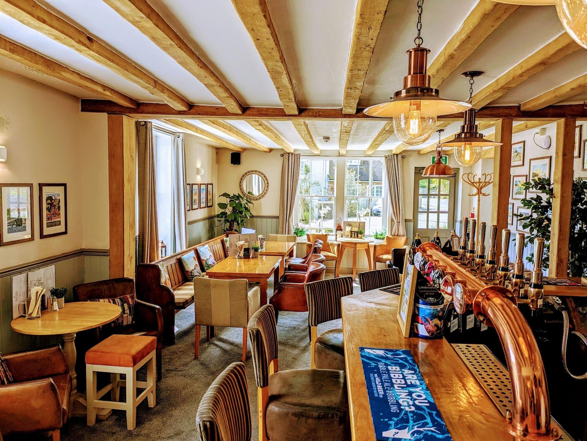 Bar/Salón The Ship Inn