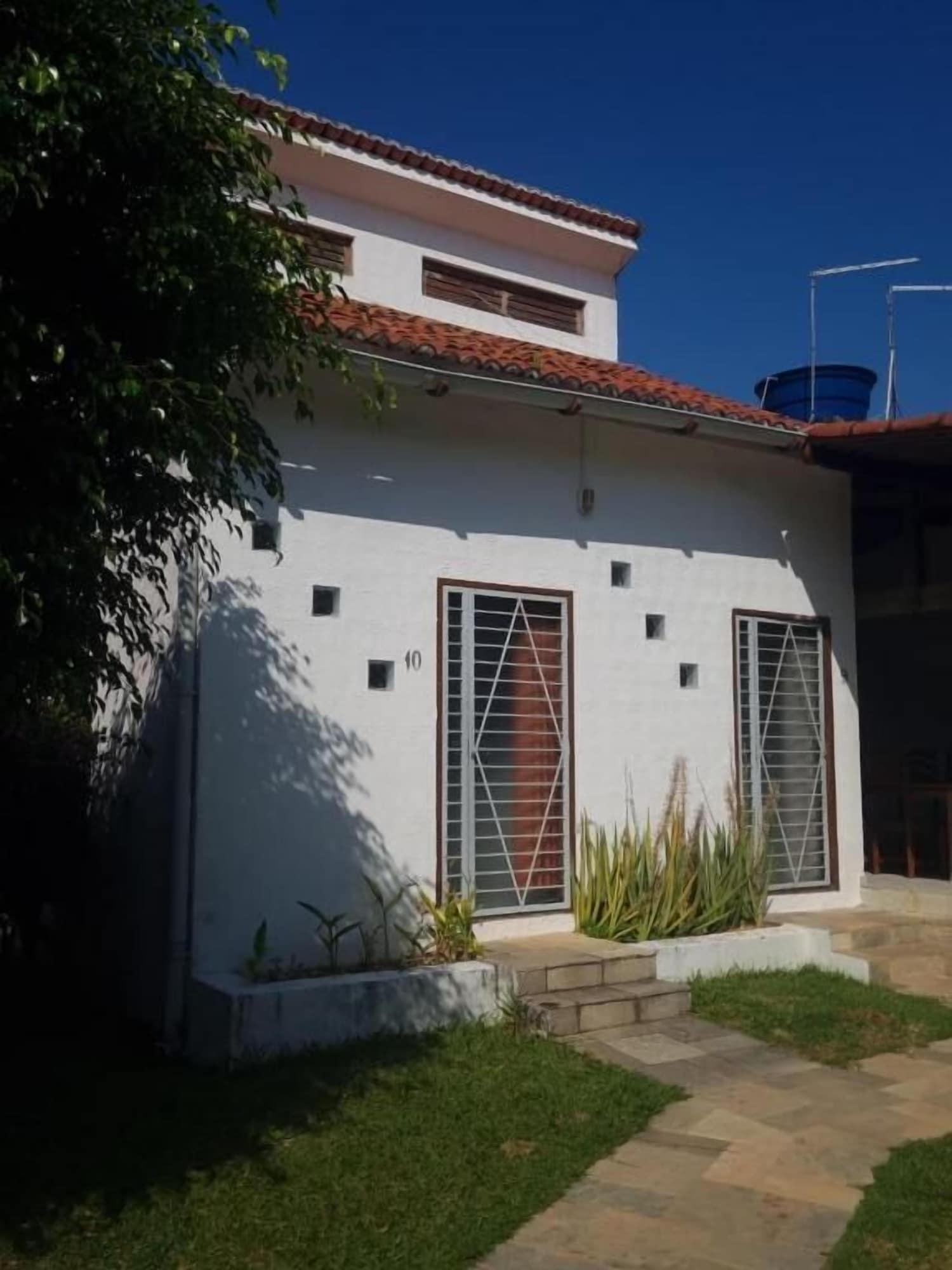 Vista Exterior Pousada Itália