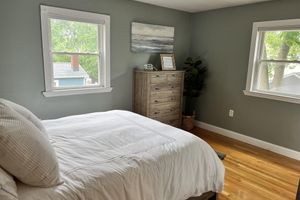 Alquiler Vacacional - Large private home, 15 min to Boston, Parking, Large yard