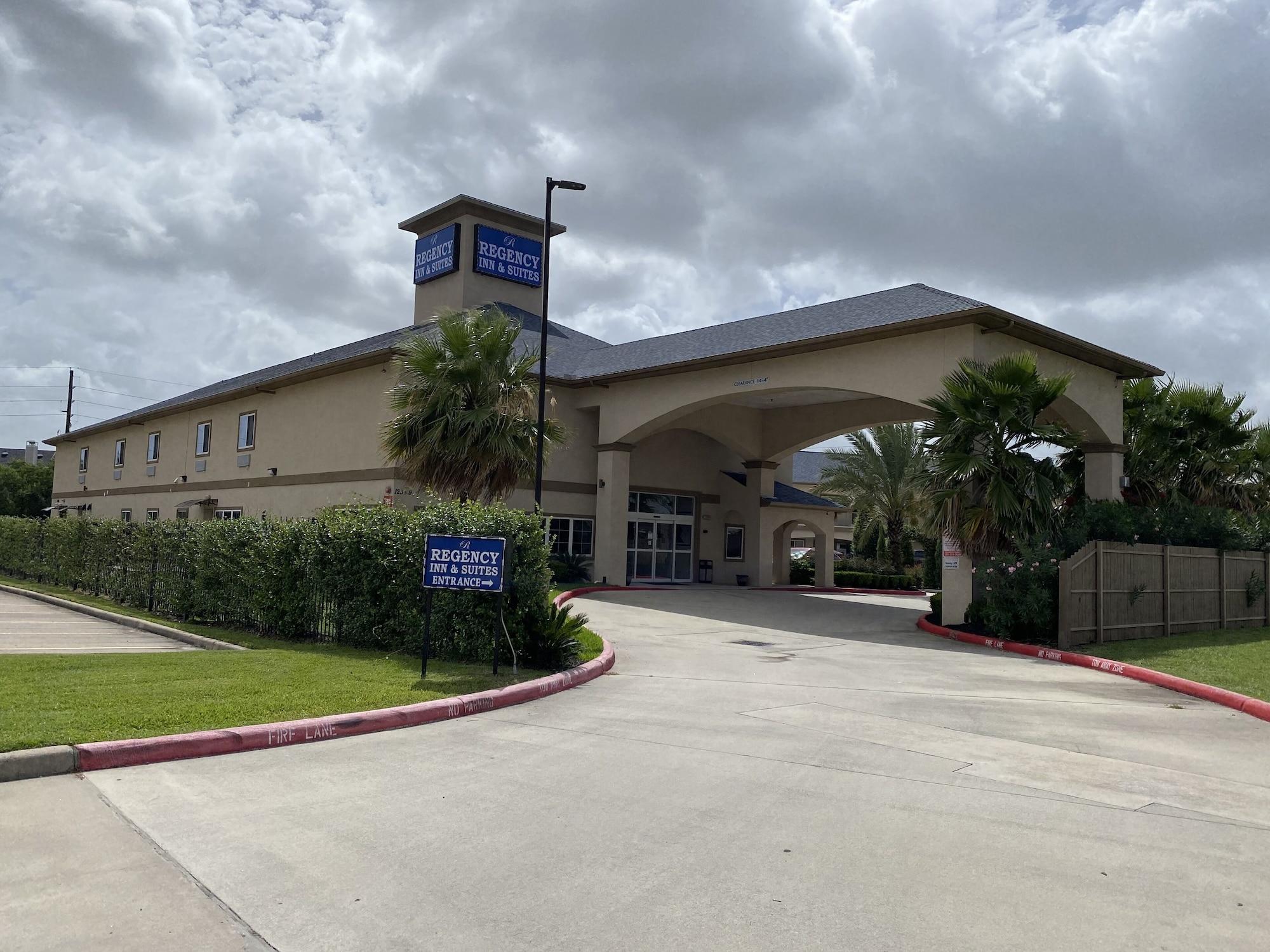 Varios Regency Inn and Suites