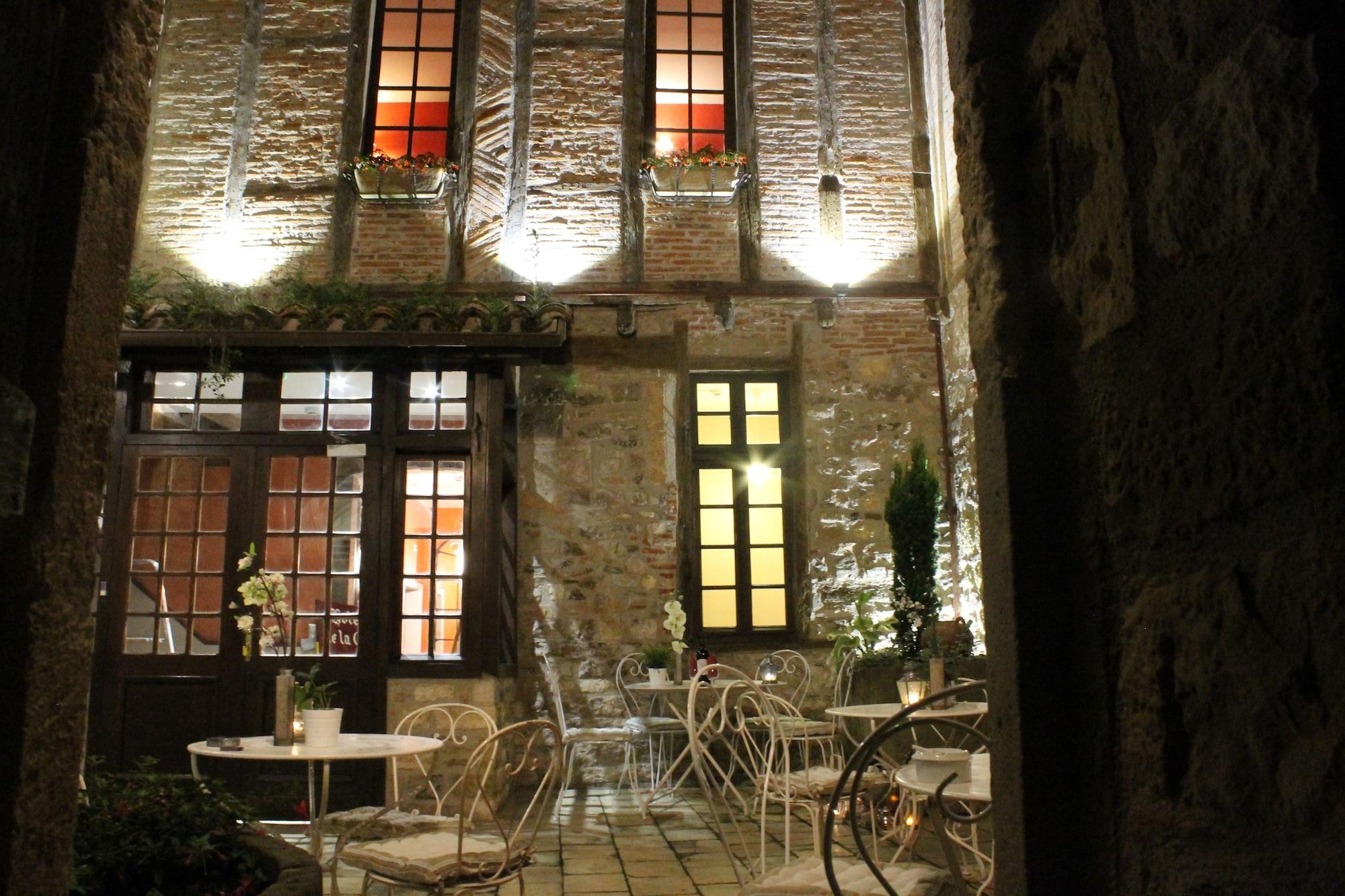 Varios Hotel Raymond VII
