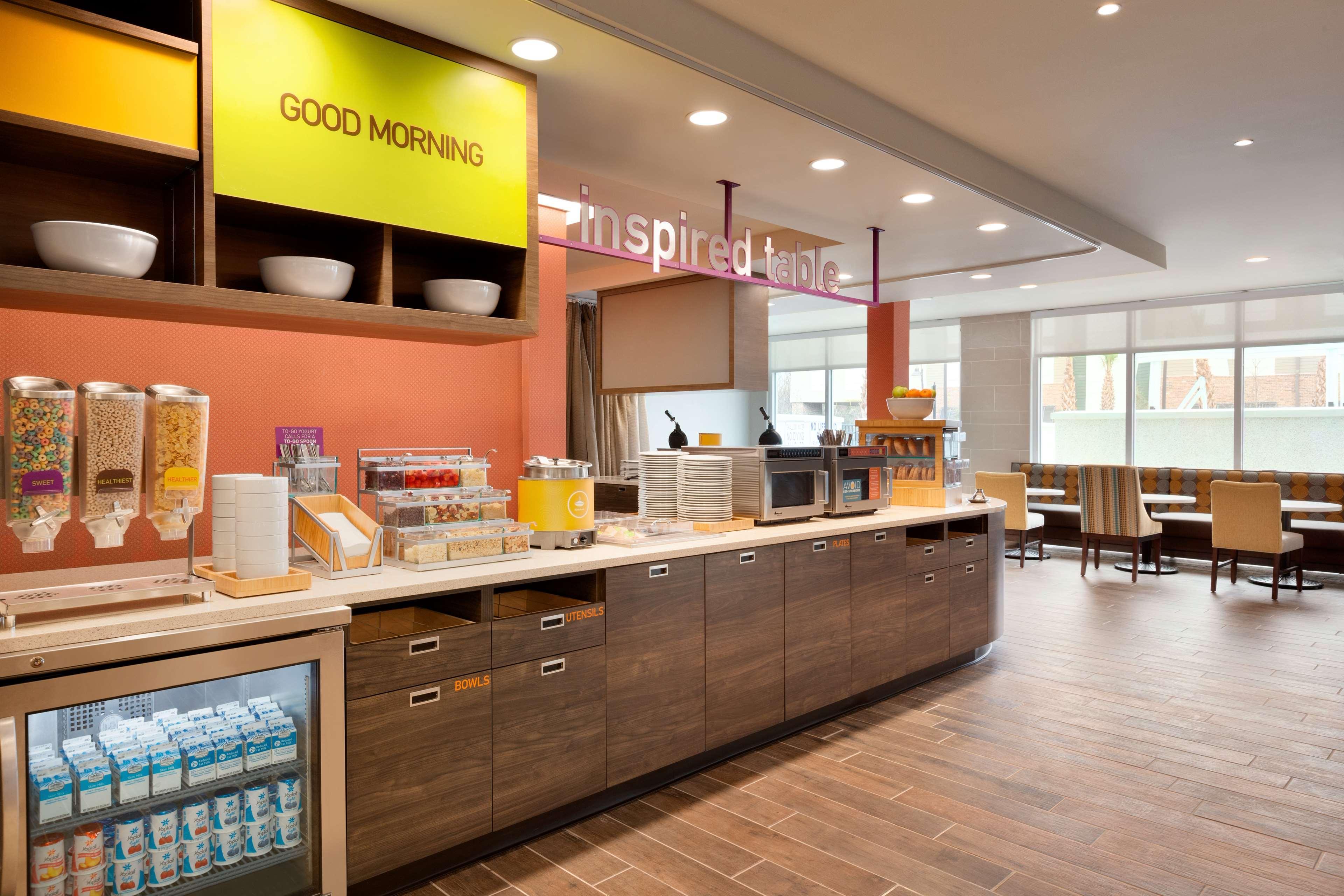 Restaurant Home2 Suites Charleston Mt. Pleasant, SC