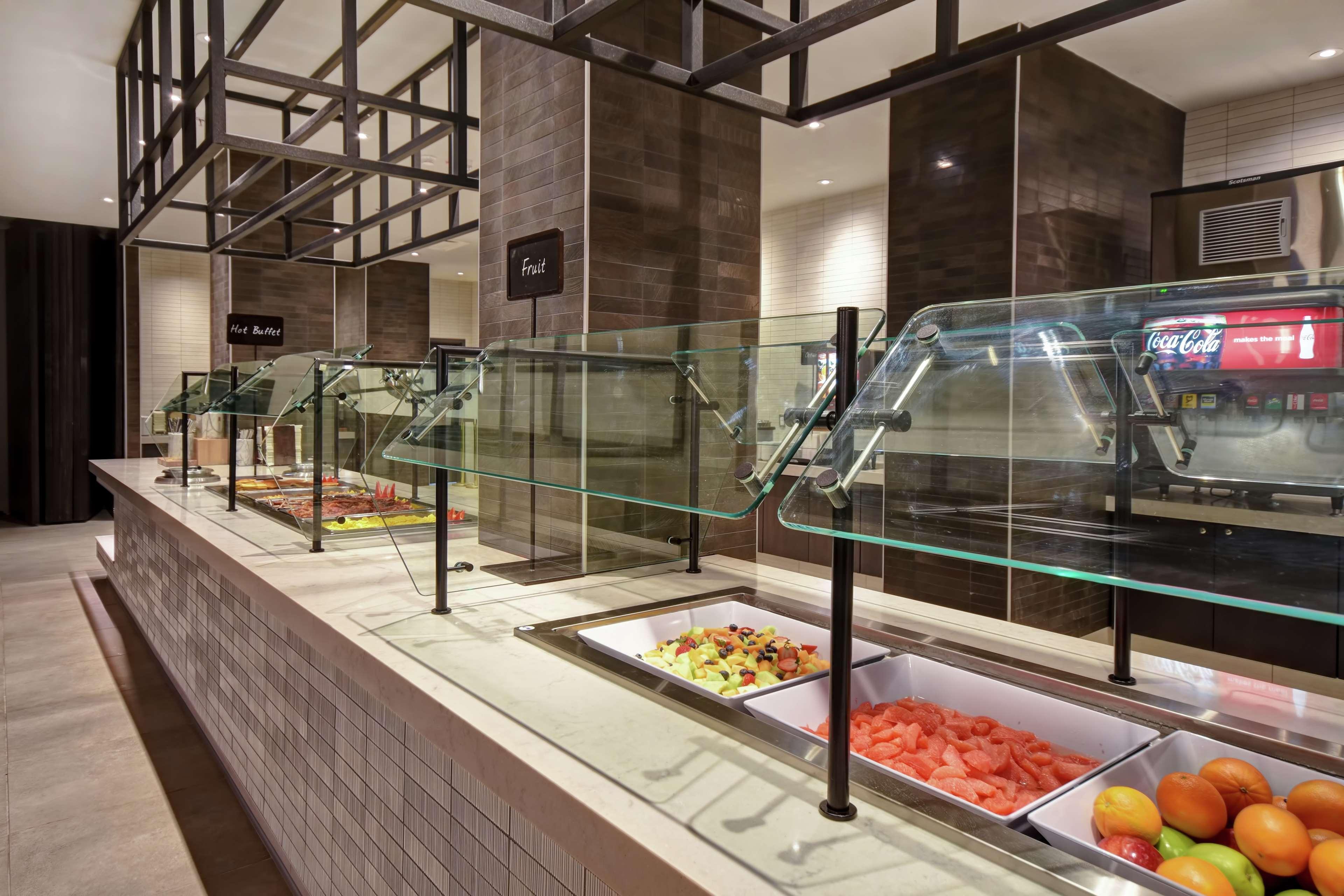 Restaurant Embassy Suites by Hilton Raleigh Durham Research Triangle