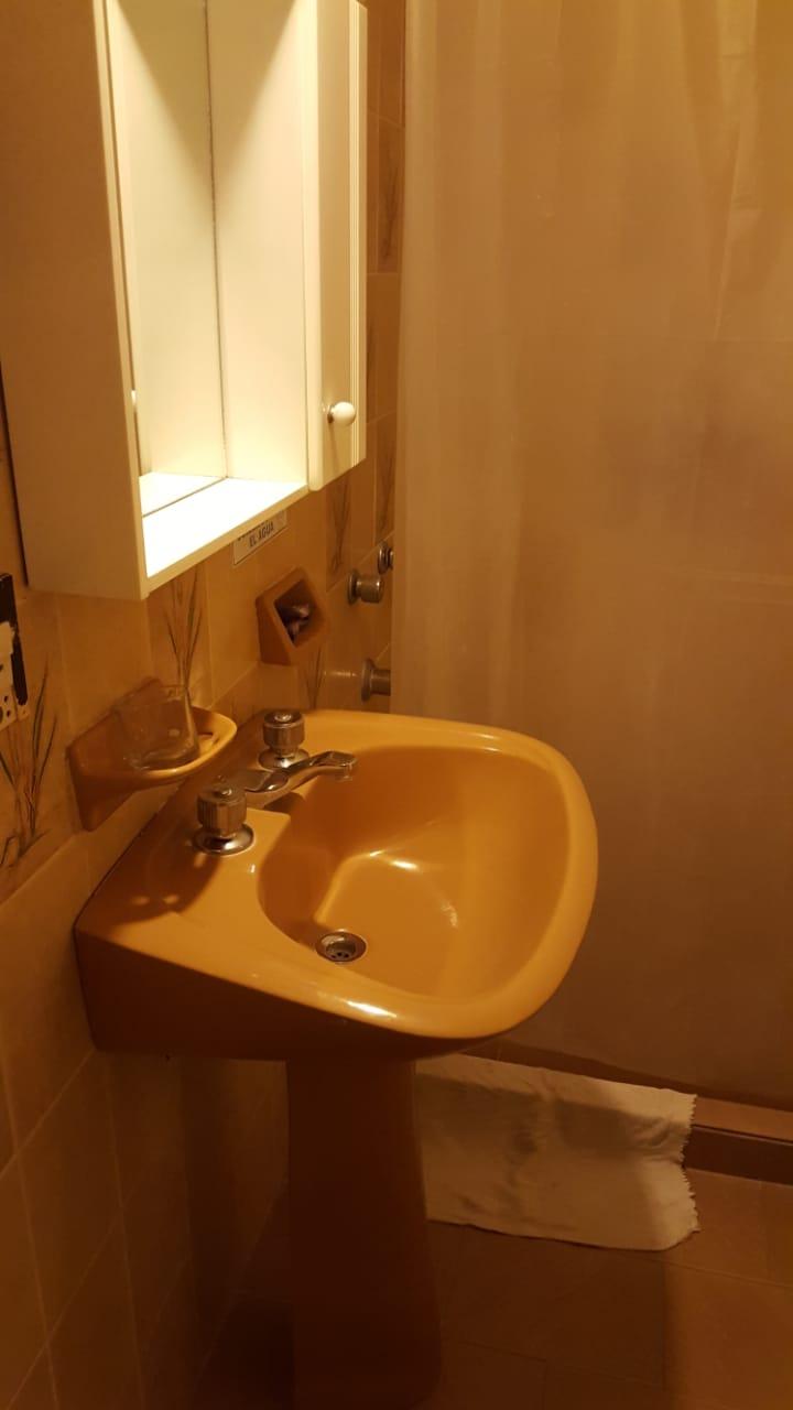 Baño HOTEL VESUBIO I