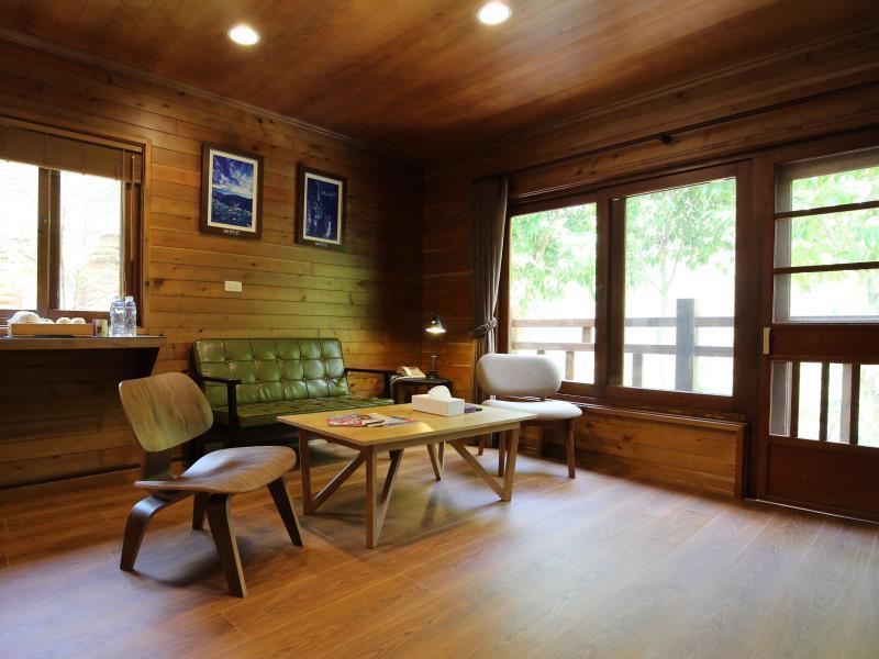 Vista Lobby Hung's Mansion Basian Villas